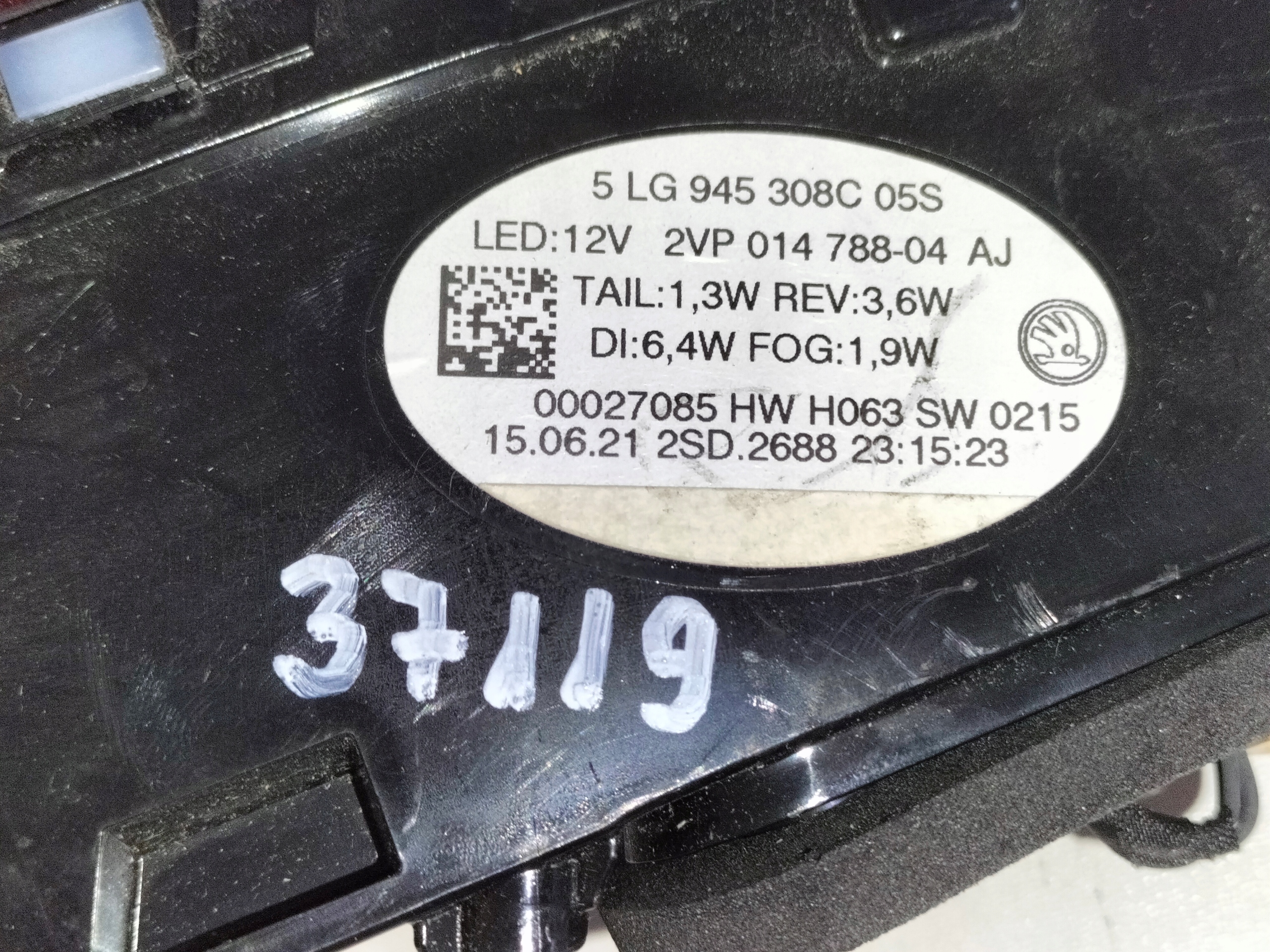 PRAVE ZADNE SVETLO SKODA ENYAQ 21- LED