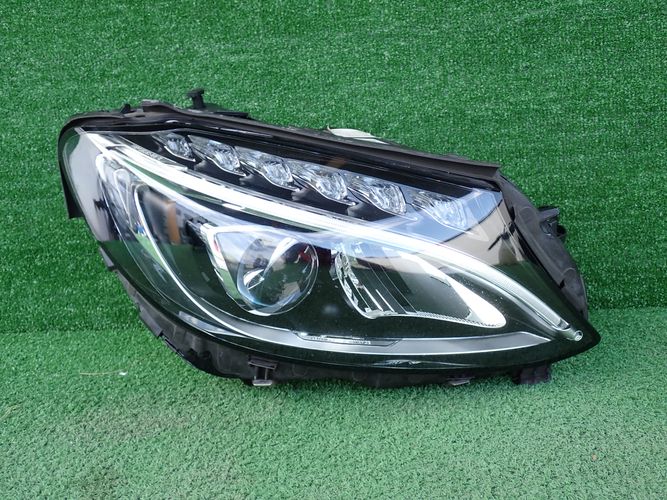 MERCEDES W205 LED PERFORMANCE PRAVE PREDNE SVETLO