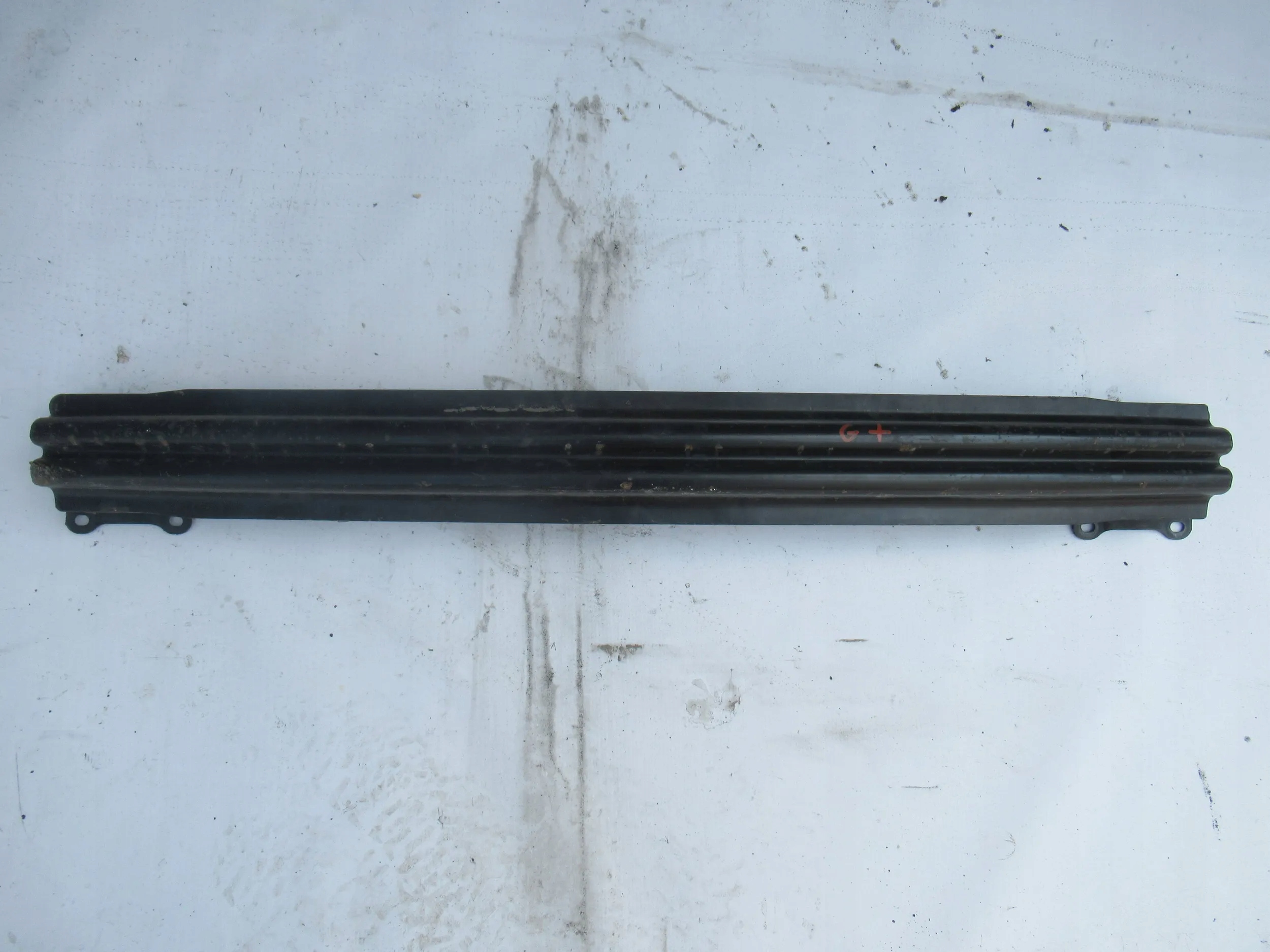 VÝSTUHA ZADNÉHO NÁRAZNÍKA VW GOLF V PLUS +