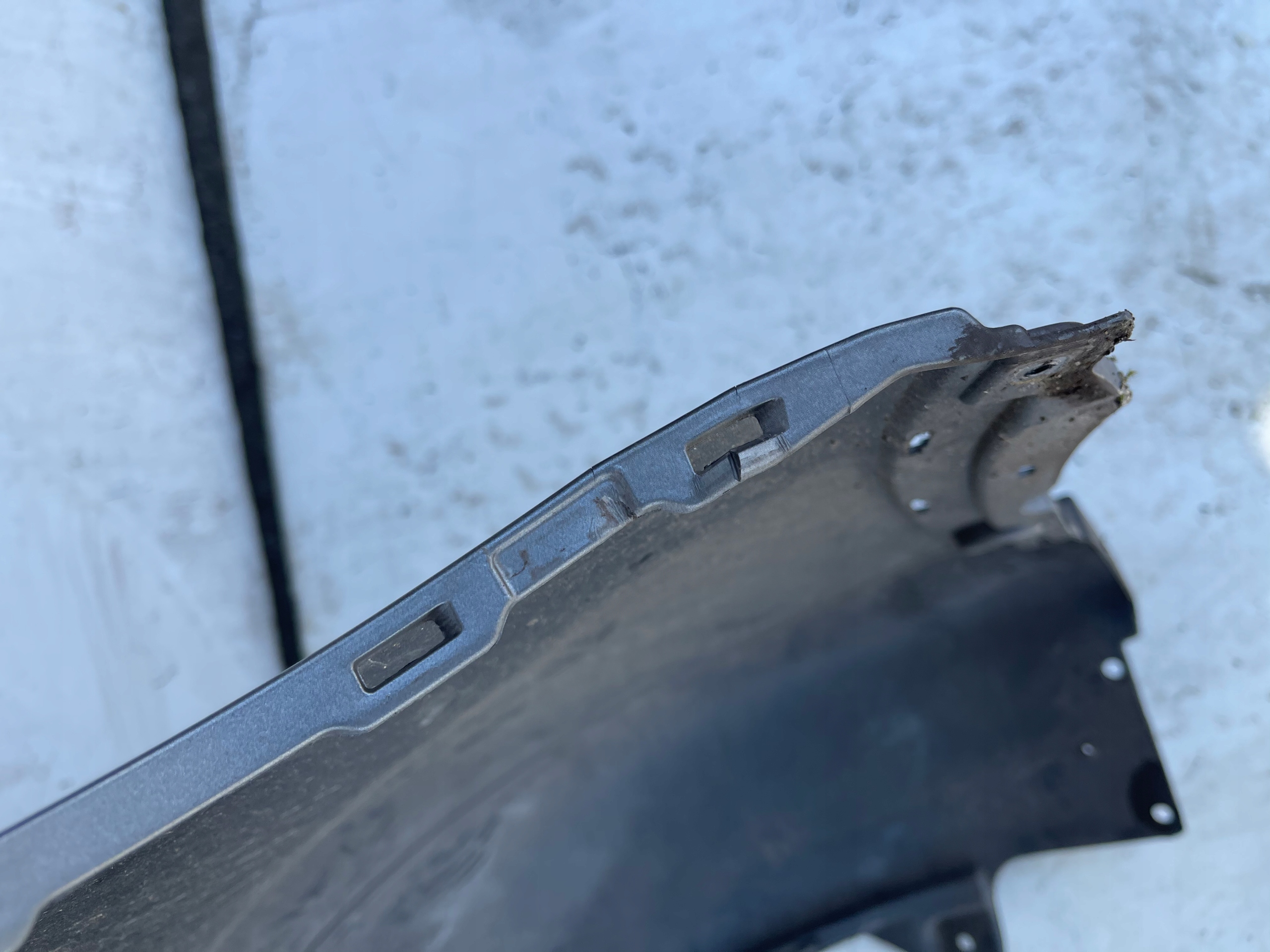 ZADNÝ NÁRAZNÍK SUZUKI VITARA 15-