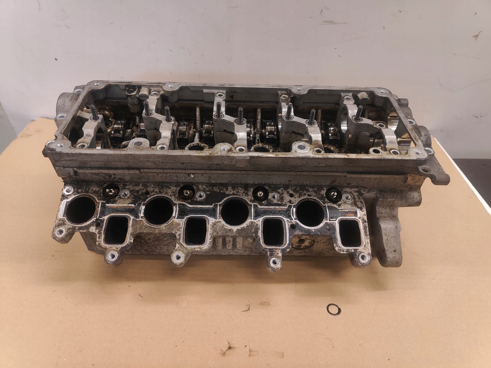 Volkswagen 03L103373E 2.0 tdi cba cbd HLAVA MOTORA