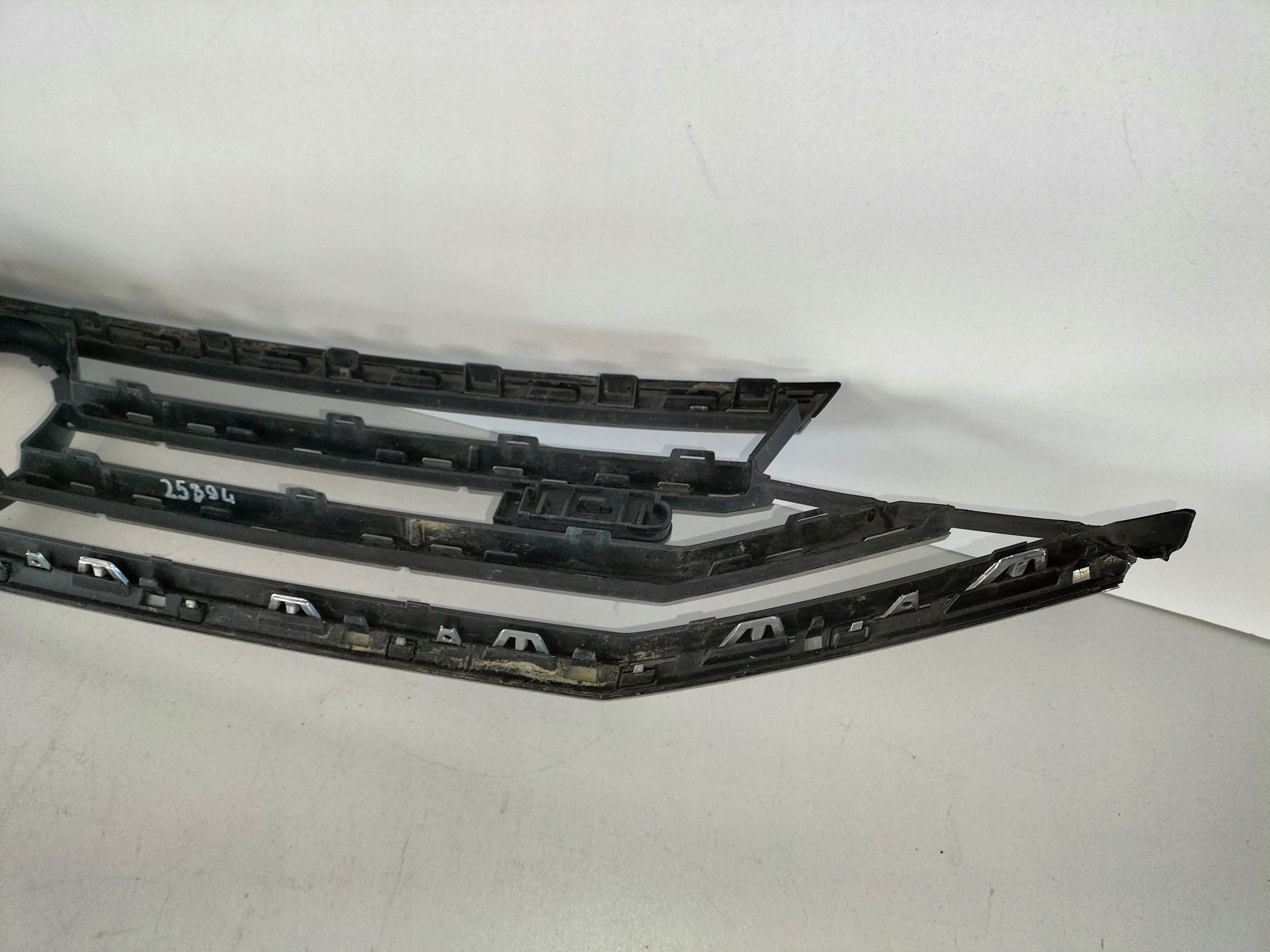 MRIEZKA LISTA VW PASSAT B8 LIFT 19- GTE