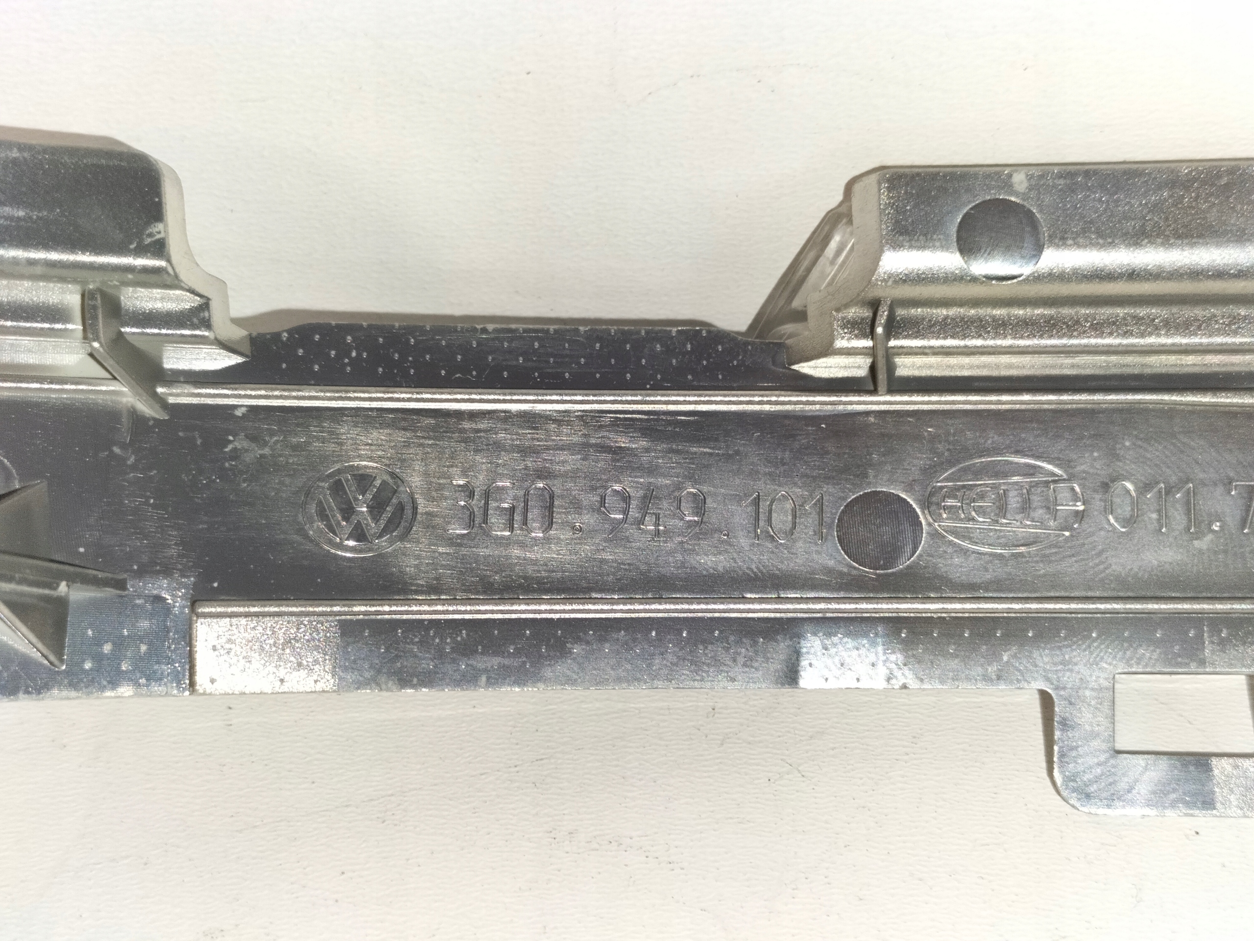 SMEROVKA V LAVOM ZRKADLE VW PASSAT  B8 14-