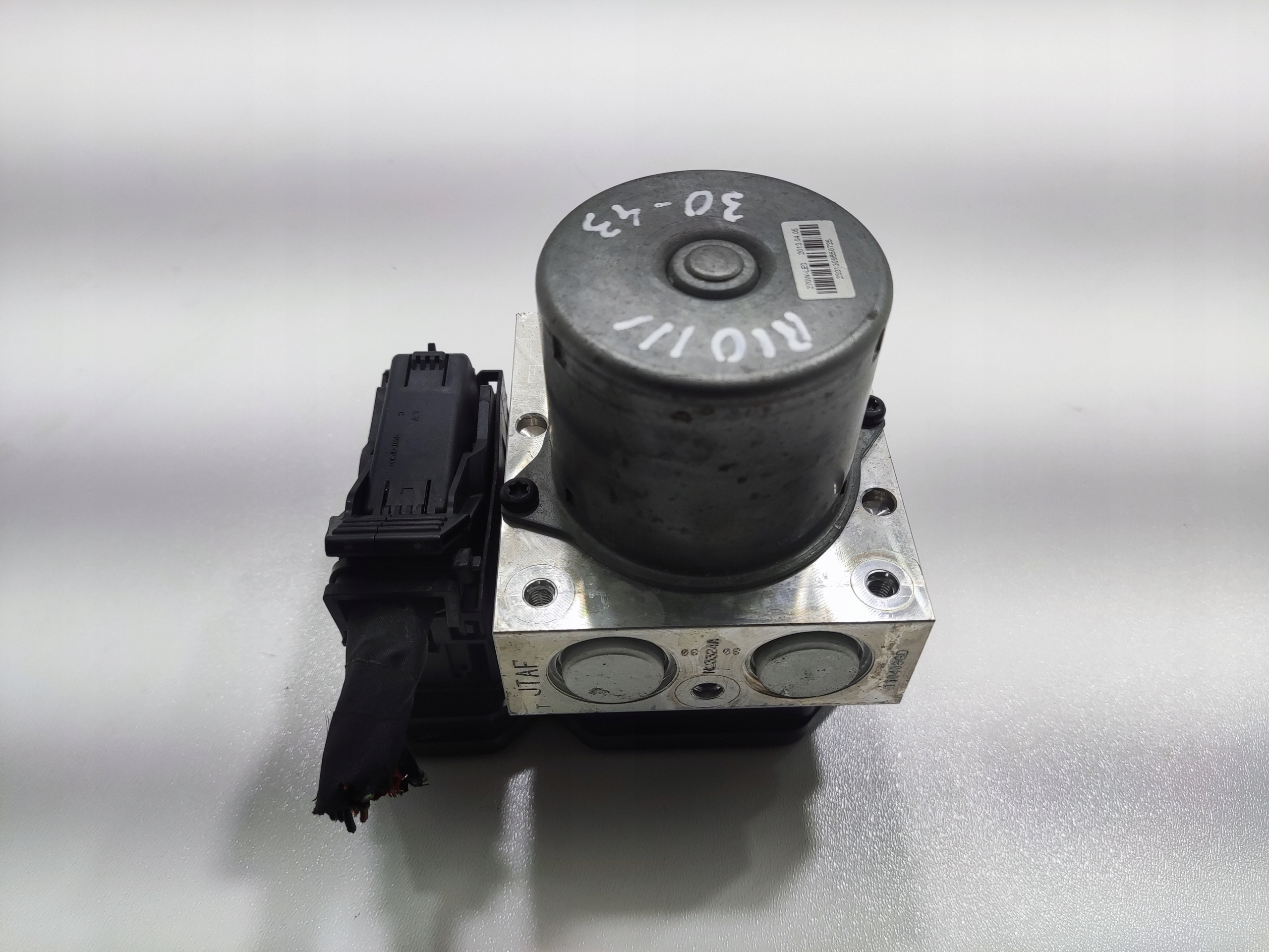 RIADIACA JEDNOTKA KOCKA ABS KIA RIO III 58920-1W500 2011-2017