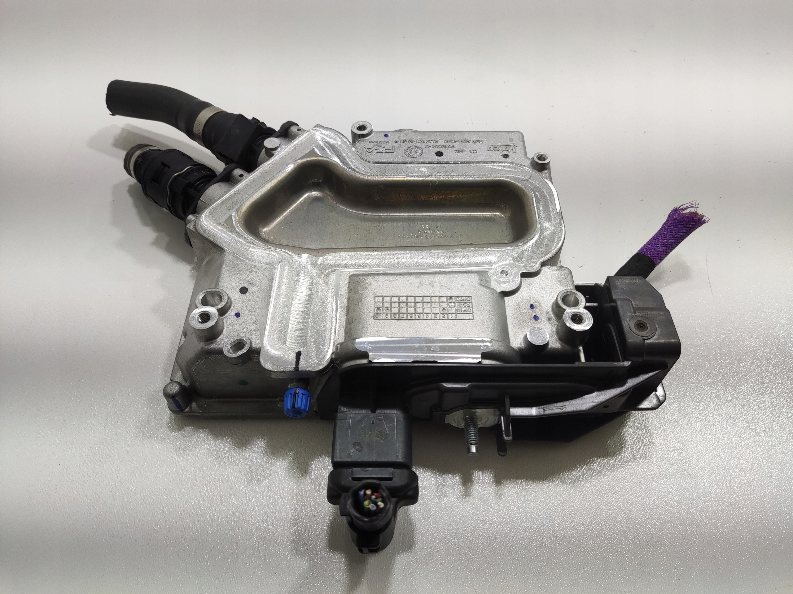 ELEKTRICKE RADIÁTOR KÚRENIA PEUGEOT 208 II 2019-2025 9863022680
