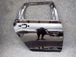 VOLVO V90 II KOMBI 16- PRAVE ZADNE DVERE VOLVO V90 II KOMBI 16- PRAVE ZADNE DVERE