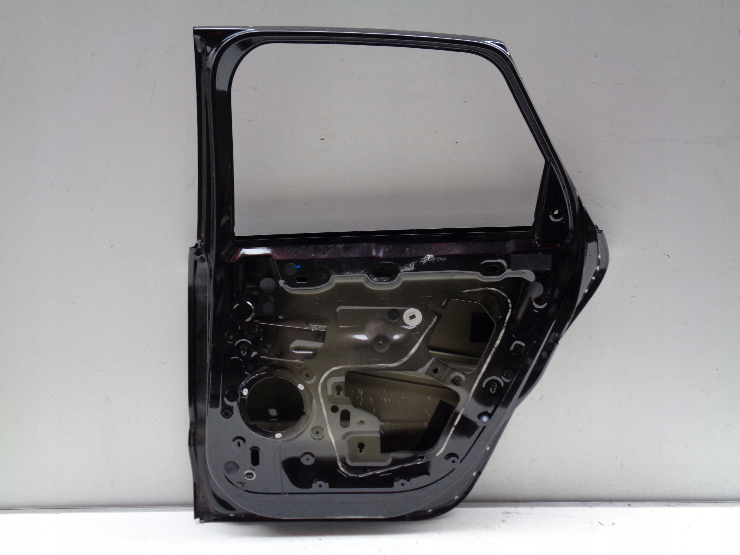 PRAVE ZADNE DVERE CITROEN C4 PICASSO II 13- NR 39608