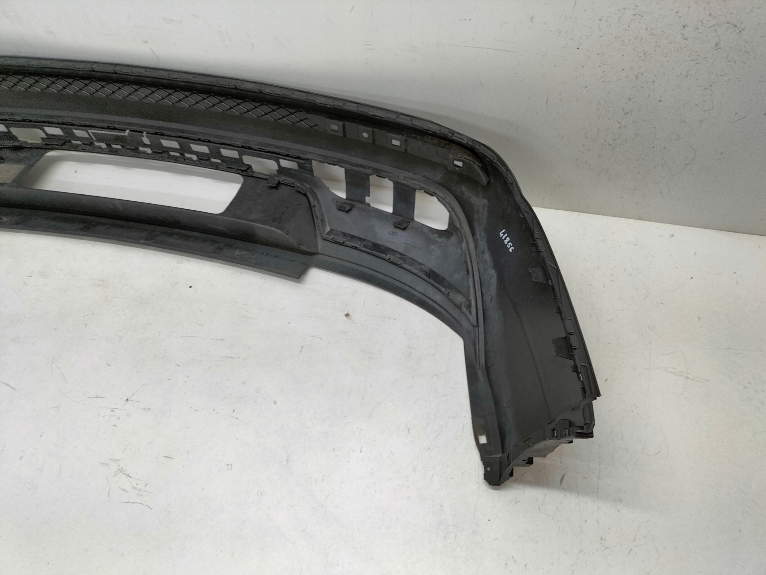 ZADNÝ NÁRAZNÍK SEAT TARRACO 18-