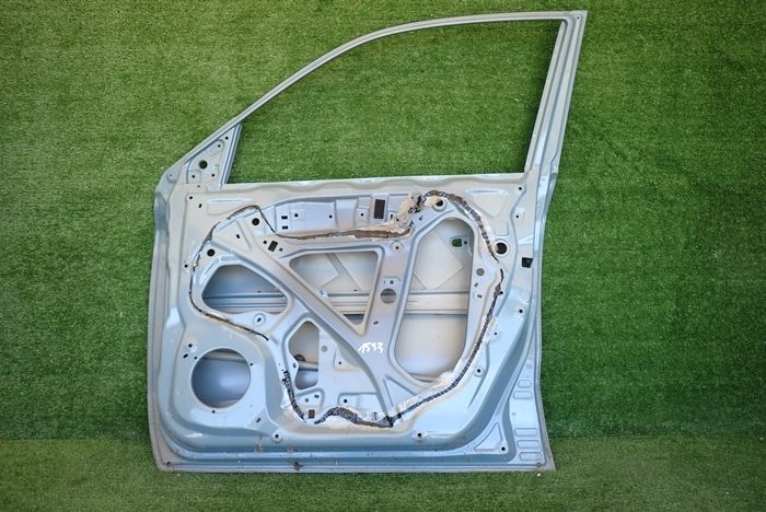 SUZUKI VITARA III PRAVE PREDNE DVERE