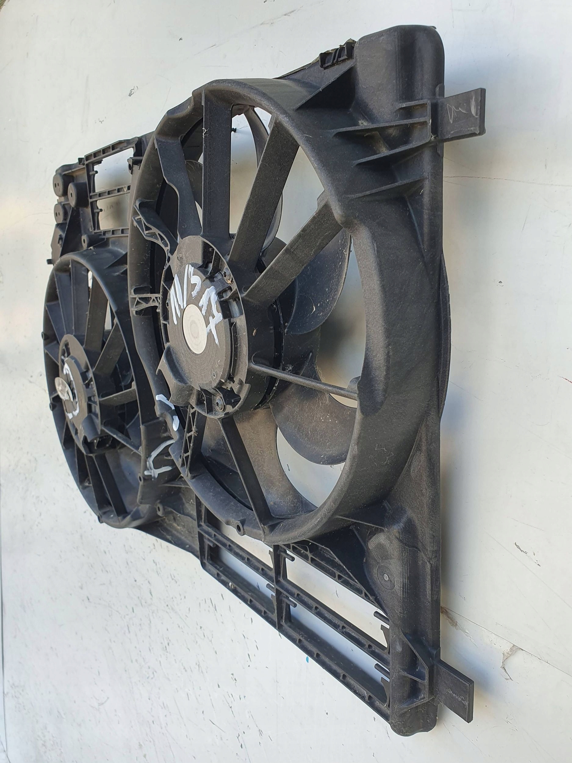 Ford Kuga II 2.0 tdci 3135103884 VENTILATOR CHLADICA