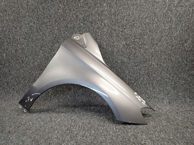 MERCEDES W246 246 B-KLASA 12- PRAVY PREDNY BLATNIK