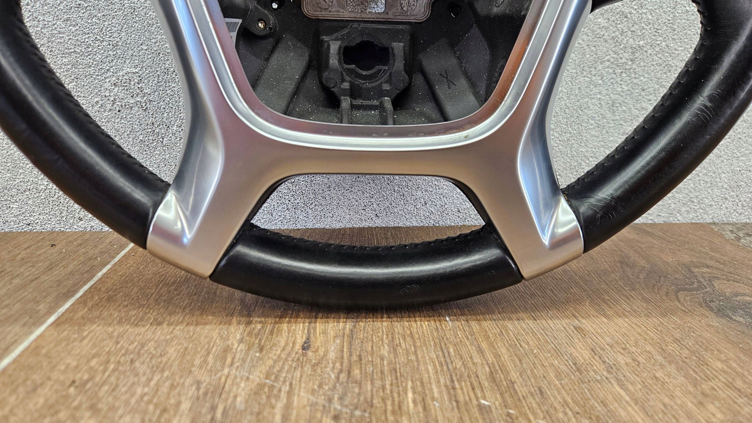 Volvo XC60 34108765A VOLANT