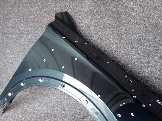 CUPRA FORMENTOR 20- PRAVY PREDNY BLATNIK PO KRUPOCH