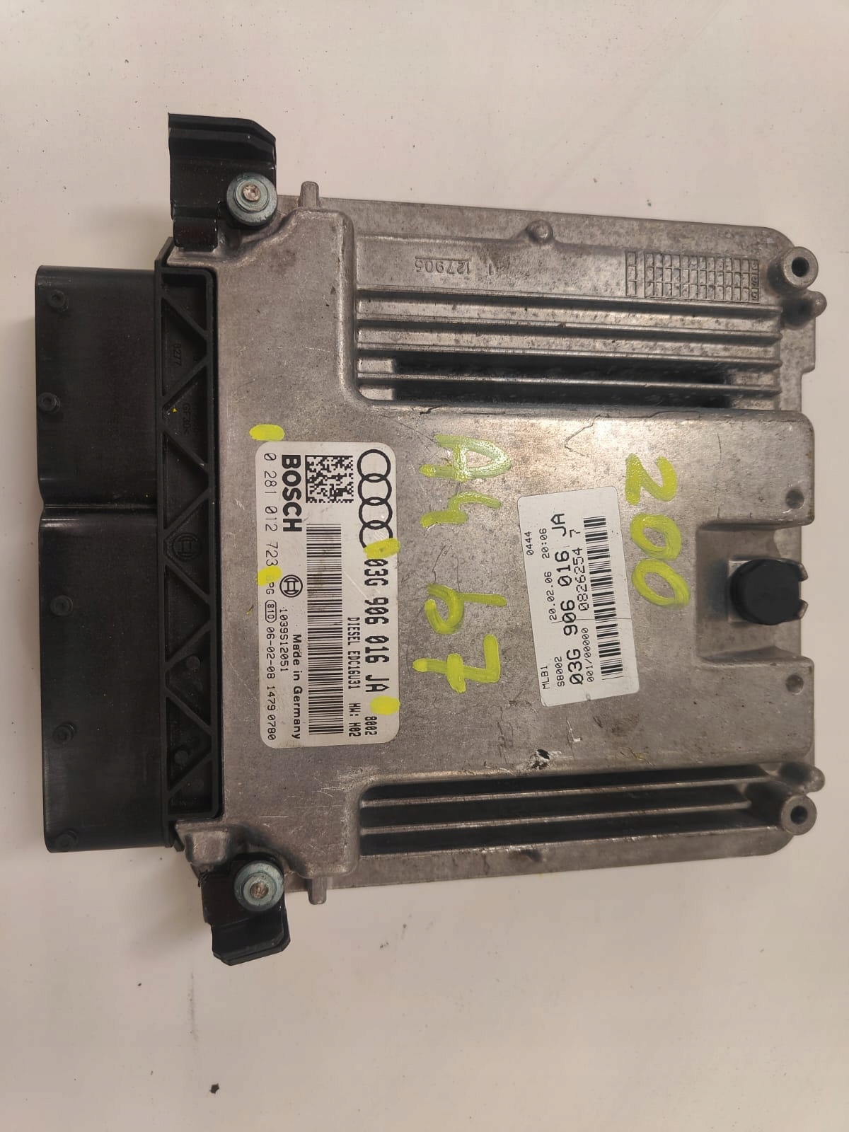 Audi a4 b7 03G906016JA RIADIACA JEDNOTKA MOTORA