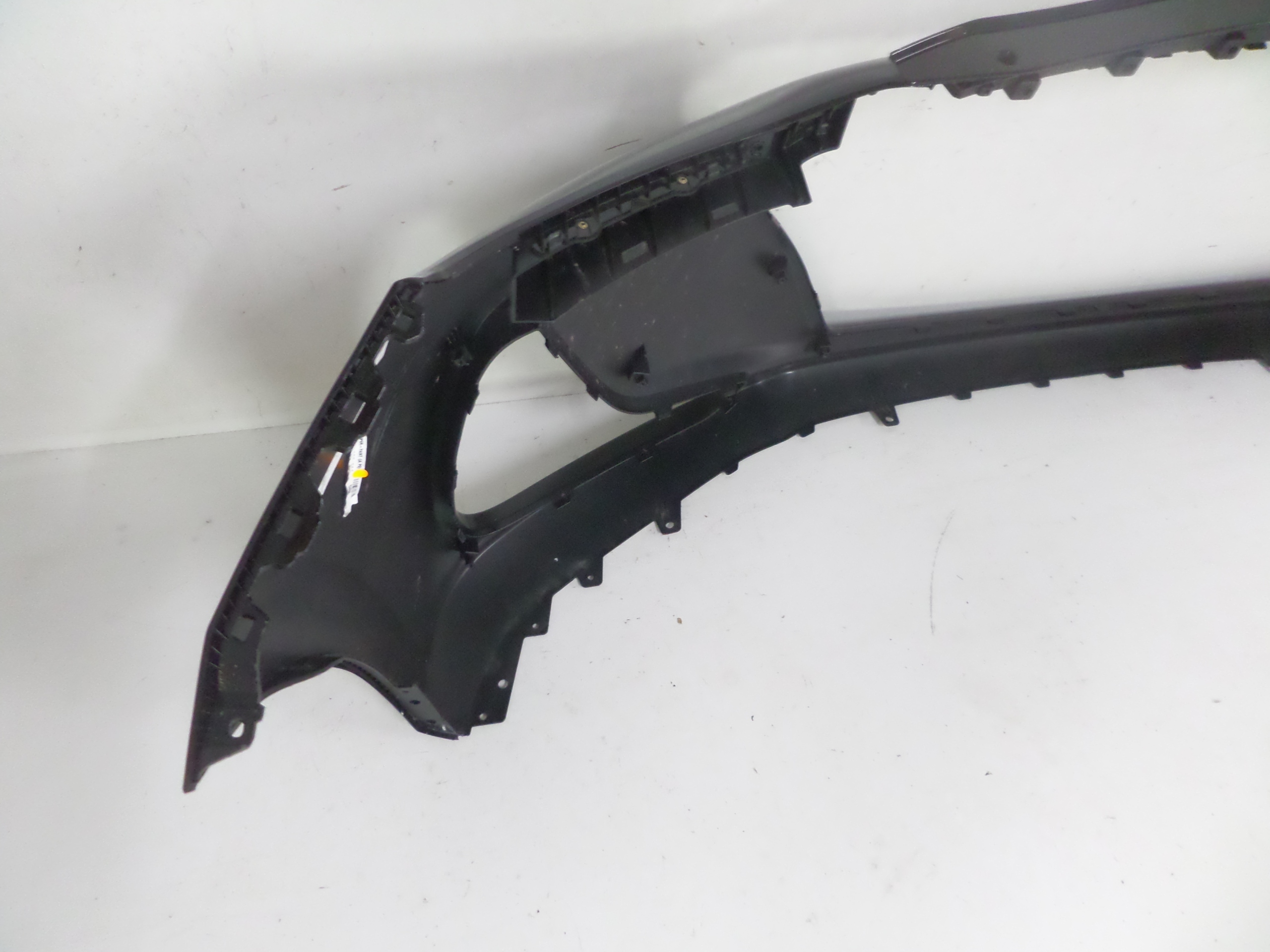 PREDNÝ NÁRAZNÍK HYUNDAI I10 LIFT 16-