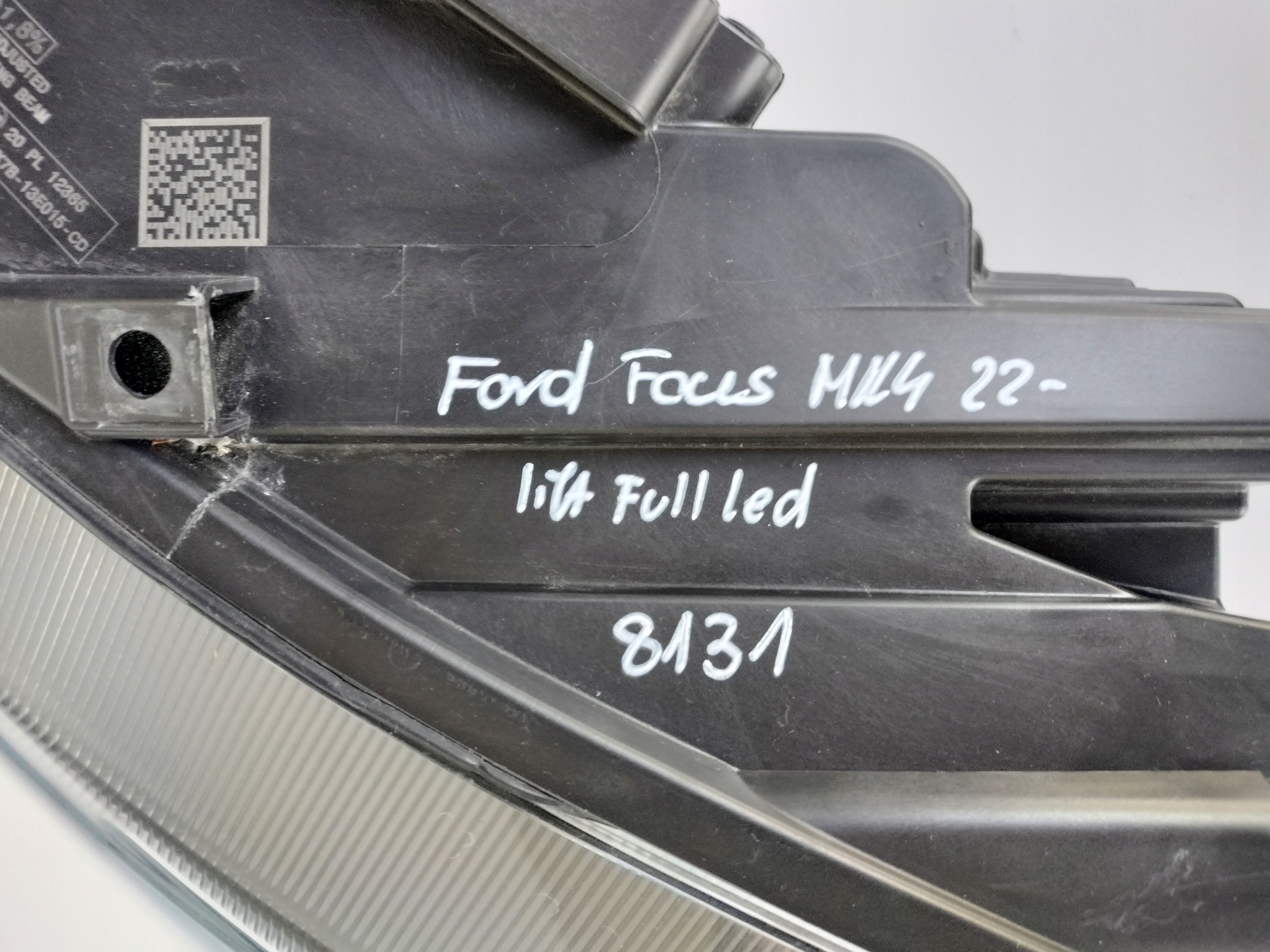 LAVE PREDNE SVETLO FORD FOCUS MK4 22- LIFT FULL LED