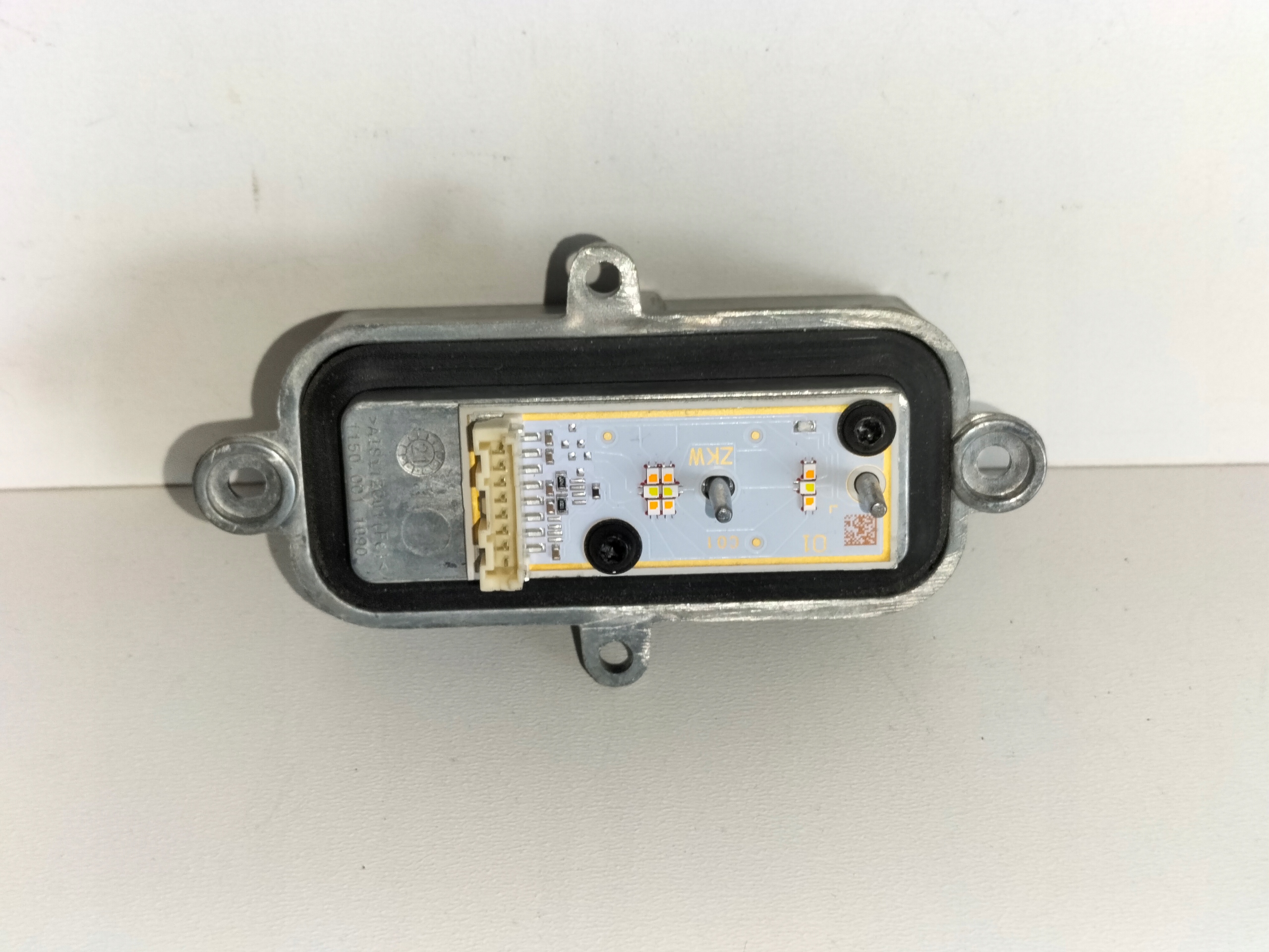 MENIČ NAPÄTIA  MODUL SVETLA LED SKODA SUPERB III LIFT 19-