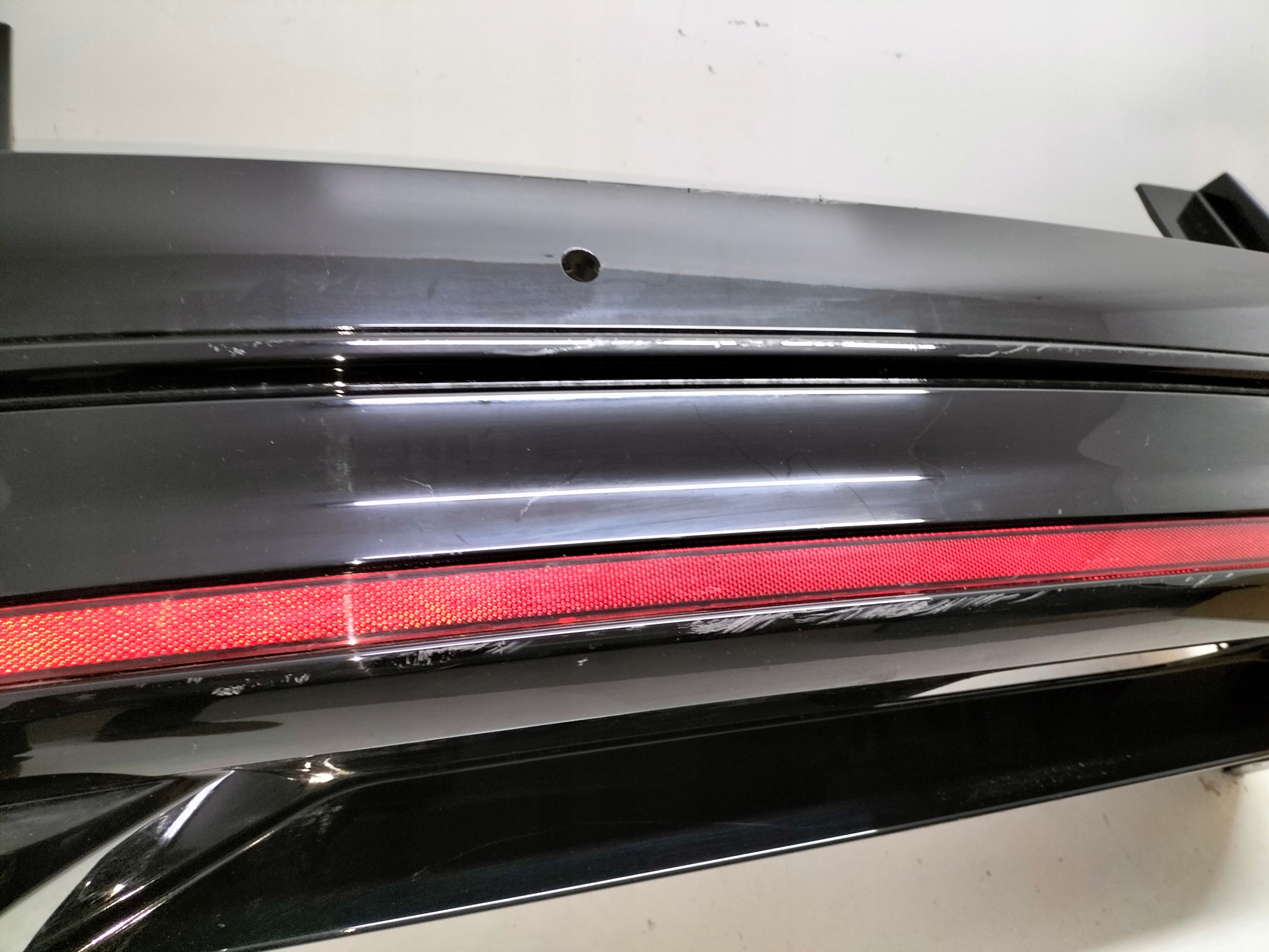ZADNÝ NÁRAZNÍK VW ID7 ID.7 23-