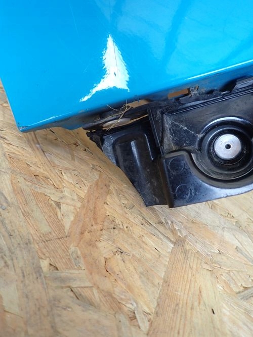 RENAULT TRAFIC IV PRAVY PREDNY BLATNIK