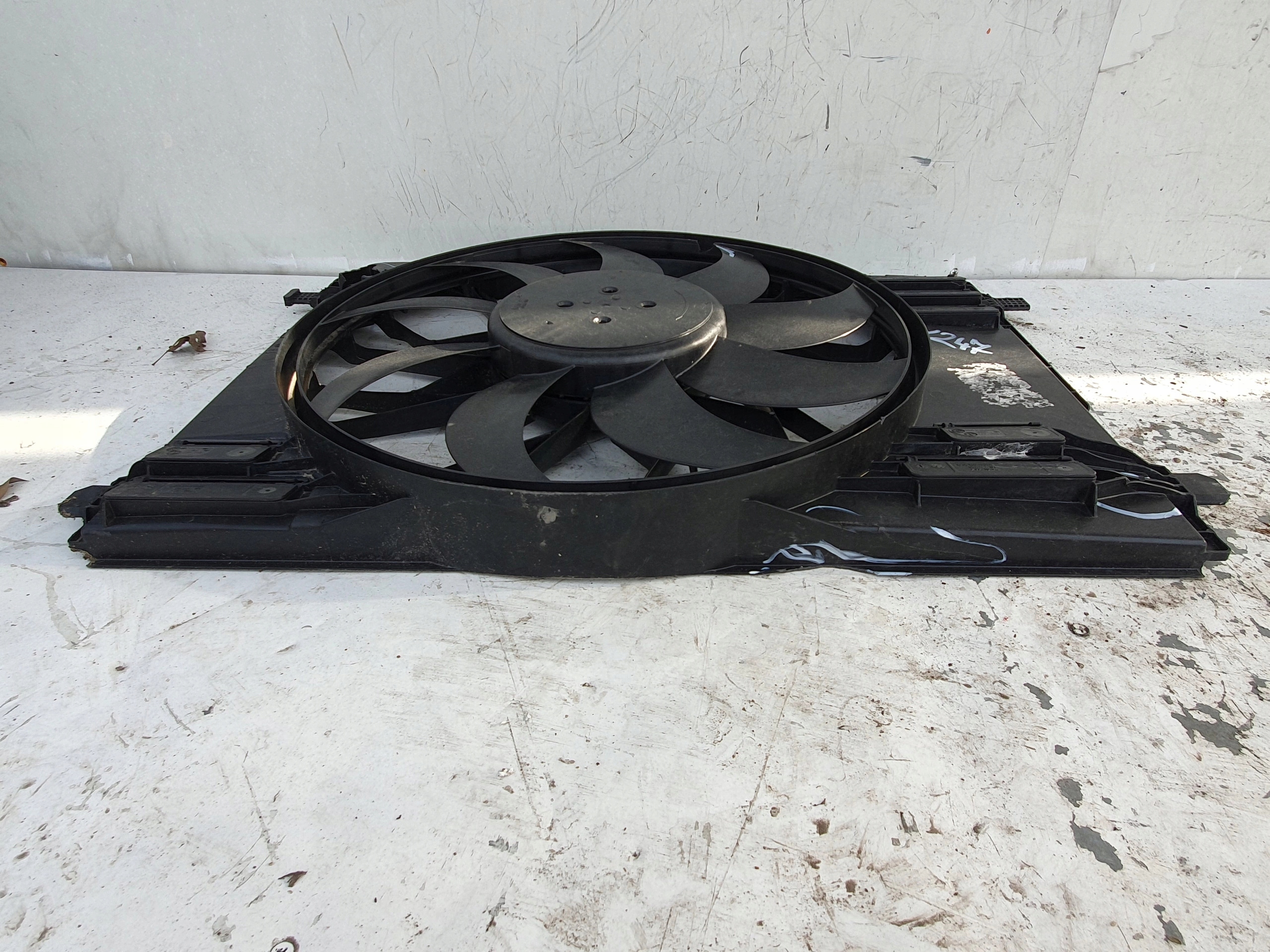MERCEDES GLA W 247 W247 A2479060200 VENTILATOR