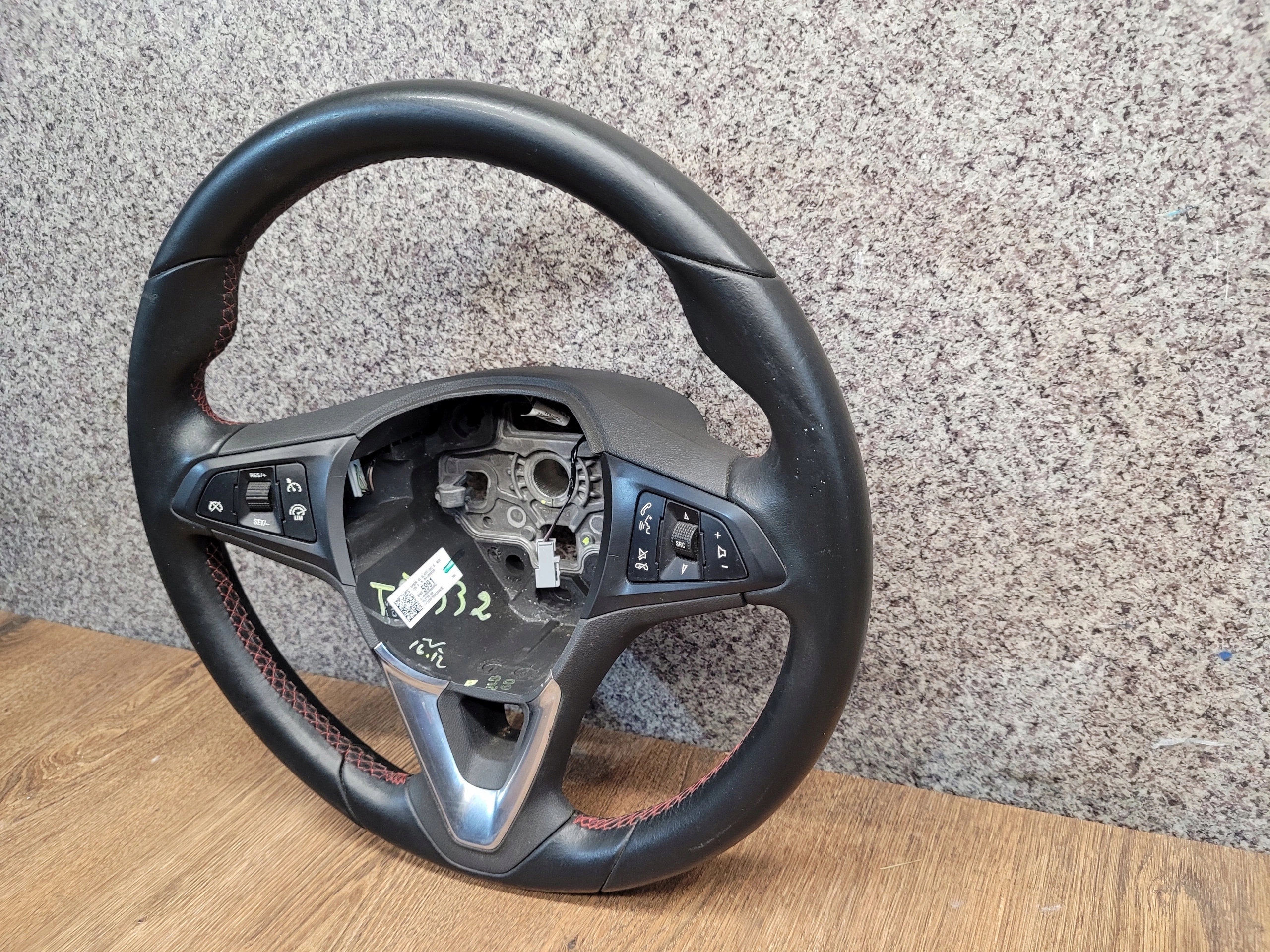 Opel Corsa E MULTIFUNKČNÝ KOŽENÝ VOLANT 39035991
