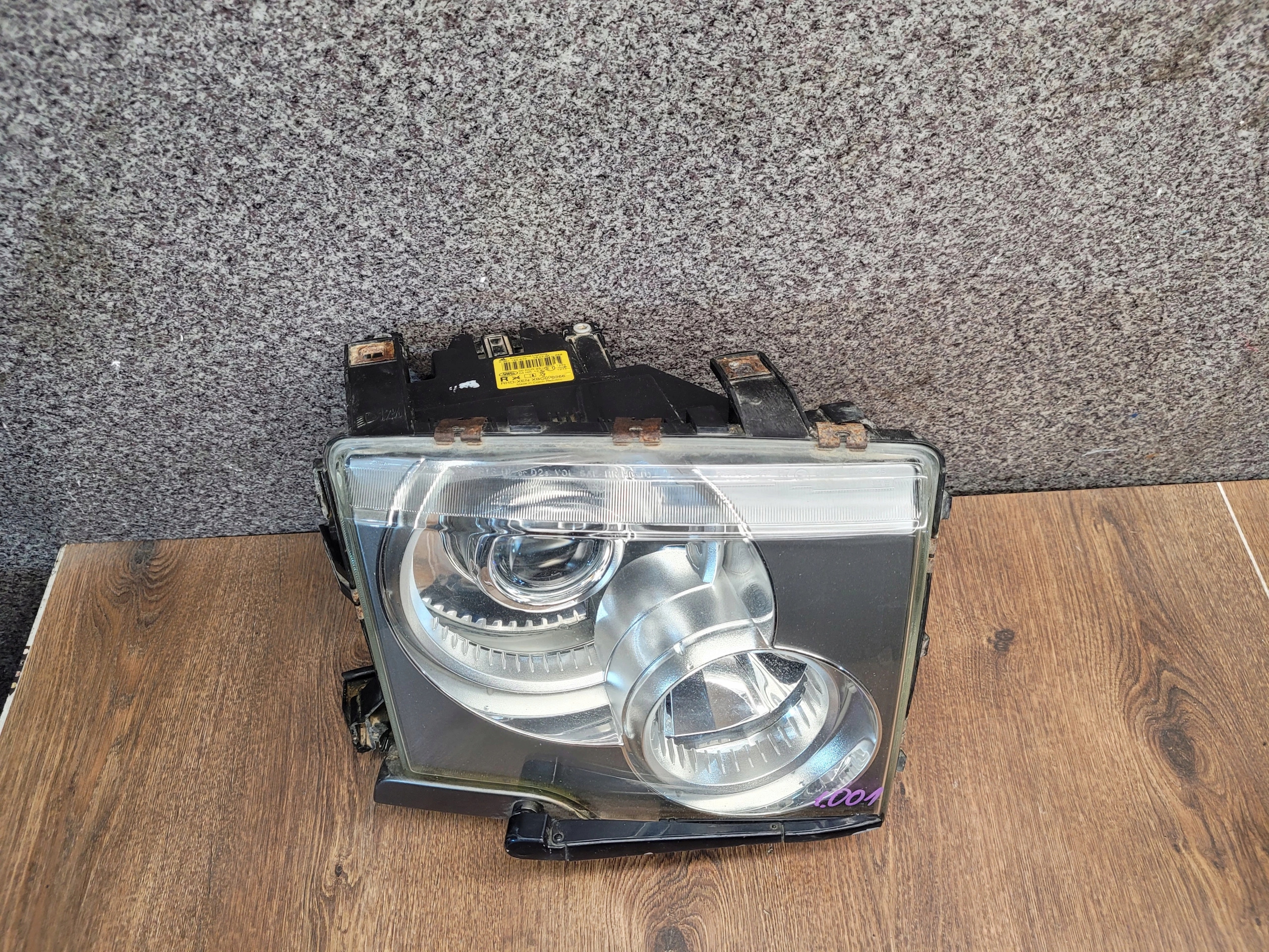 RANGE ROVER L322 XENON PRAVÉ PREDNÉ SVETLO