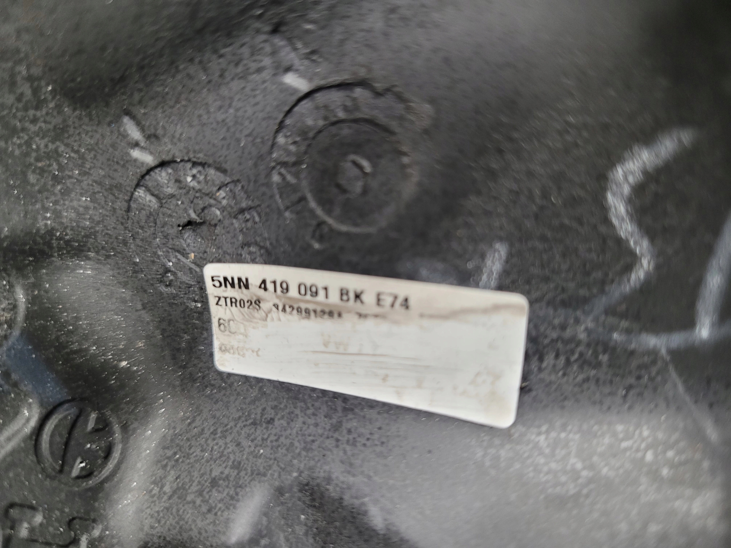 VW TIGUAN ALLSPACE 5N VOLANT KOŽA 5NN419091BK