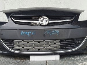 Opel Astra J LIFT PREDNÝ NÁRAZNÍK 13368660 Opel Astra J LIFT PREDNÝ NÁRAZNÍK 13368660