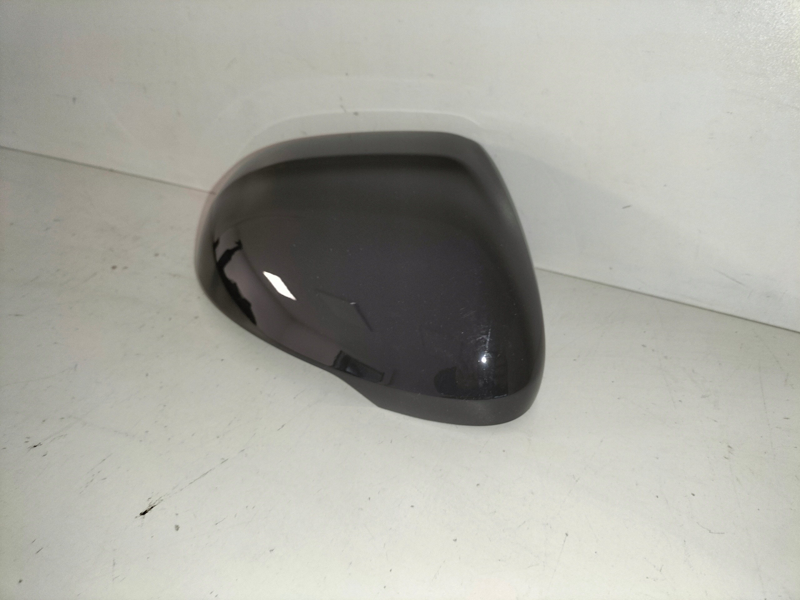 OBAL PRAVÉHO ZRKADLA VW PASSAT B8 14-