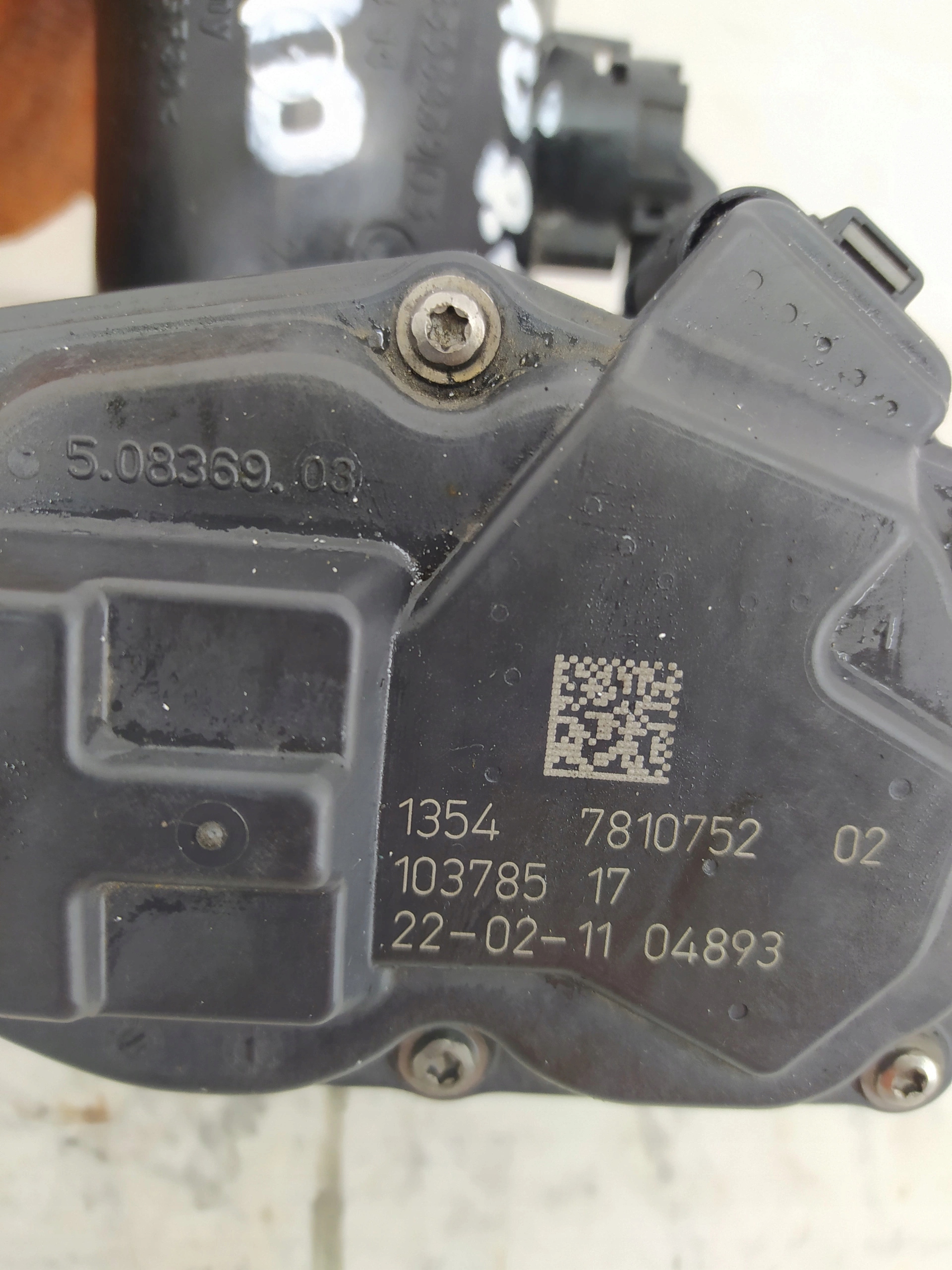 BMW F10 2.0D SKRTIACA KLAPKA 7810752