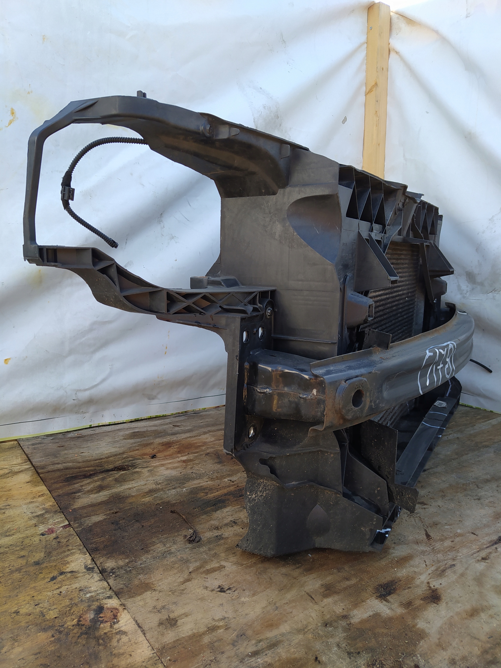 SEAT IBIZA 6J 1.6 TDI 6J0805588 PREDNÉ ČELO