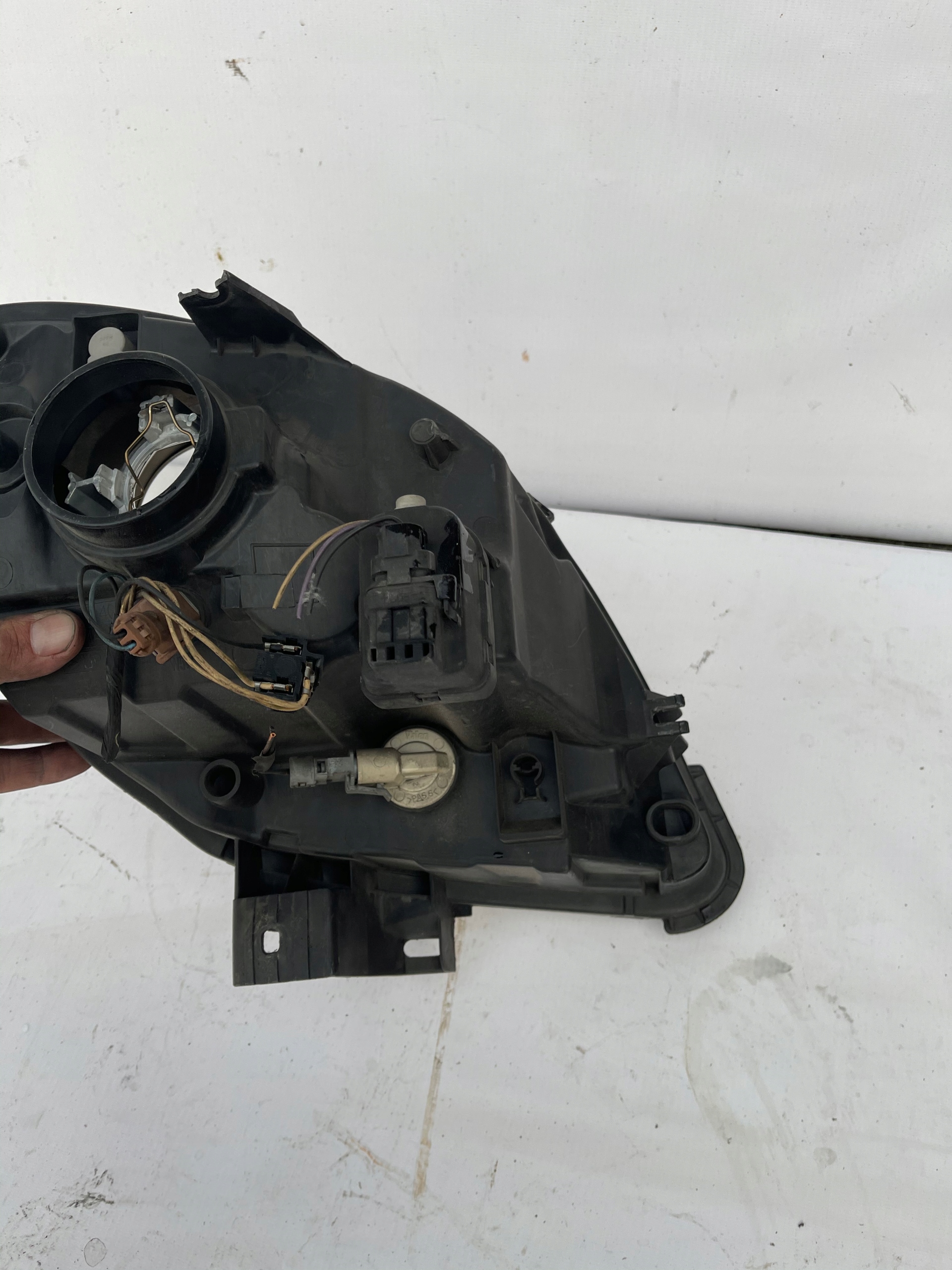 LAVE PREDNE SVETLO RENAULT KANGOO 03-08