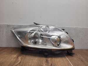 Toyota Auris I 8113002470 SVETLO PRAVÝ PREDNÝ Toyota Auris I 8113002470 SVETLO PRAVÝ PREDNÝ