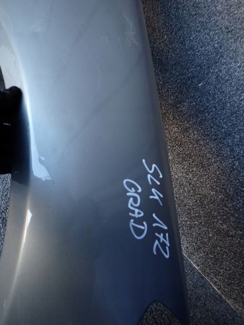 MERCEDES W172 172 SLK PRAVY PREDNY BLATNIK PO KRUPOCH