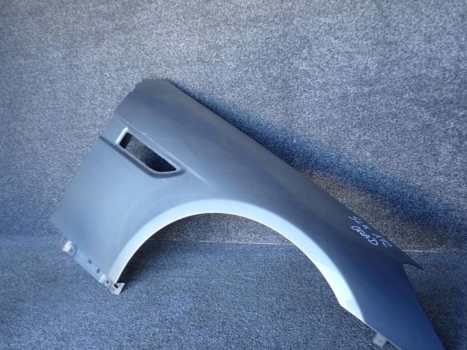 MERCEDES W172 172 SLK PRAVY PREDNY BLATNIK PO KRUPOCH