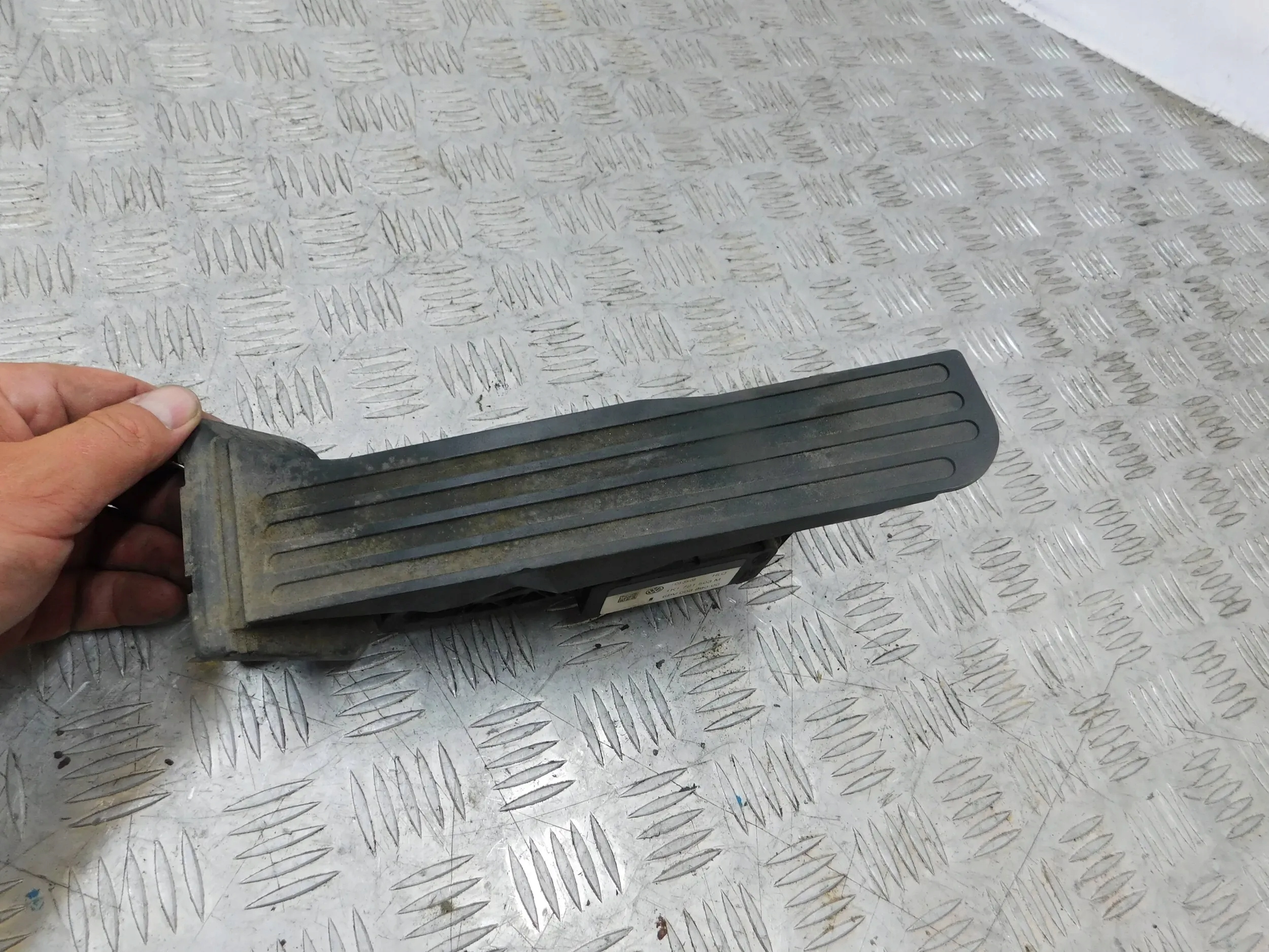 PLYNOVY PEDAL POTENCIOMETER 1K1721503M VW TIGUAN I