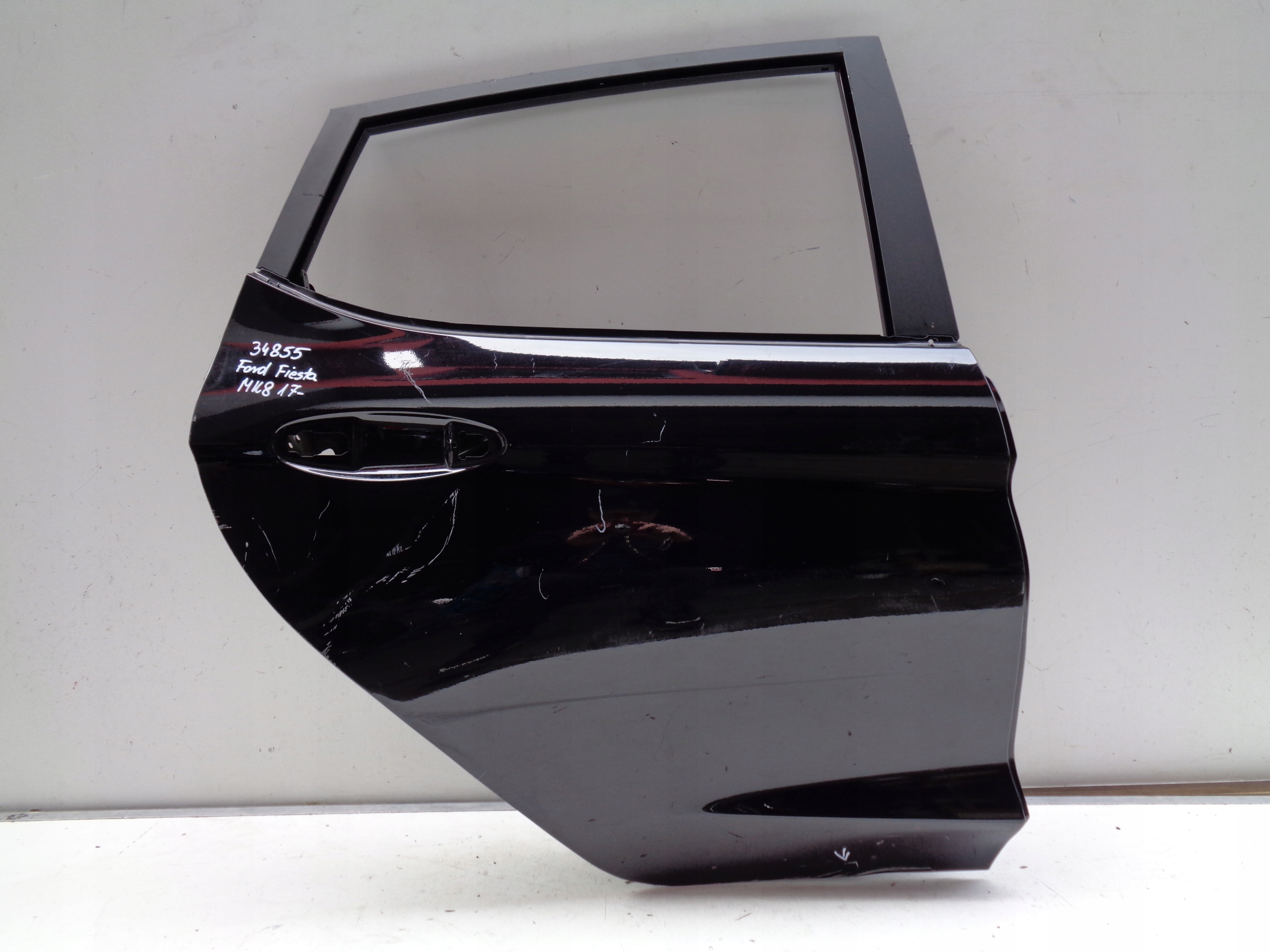 PRAVE ZADNE DVERE FORD FIESTA MK8 17- NR 34855