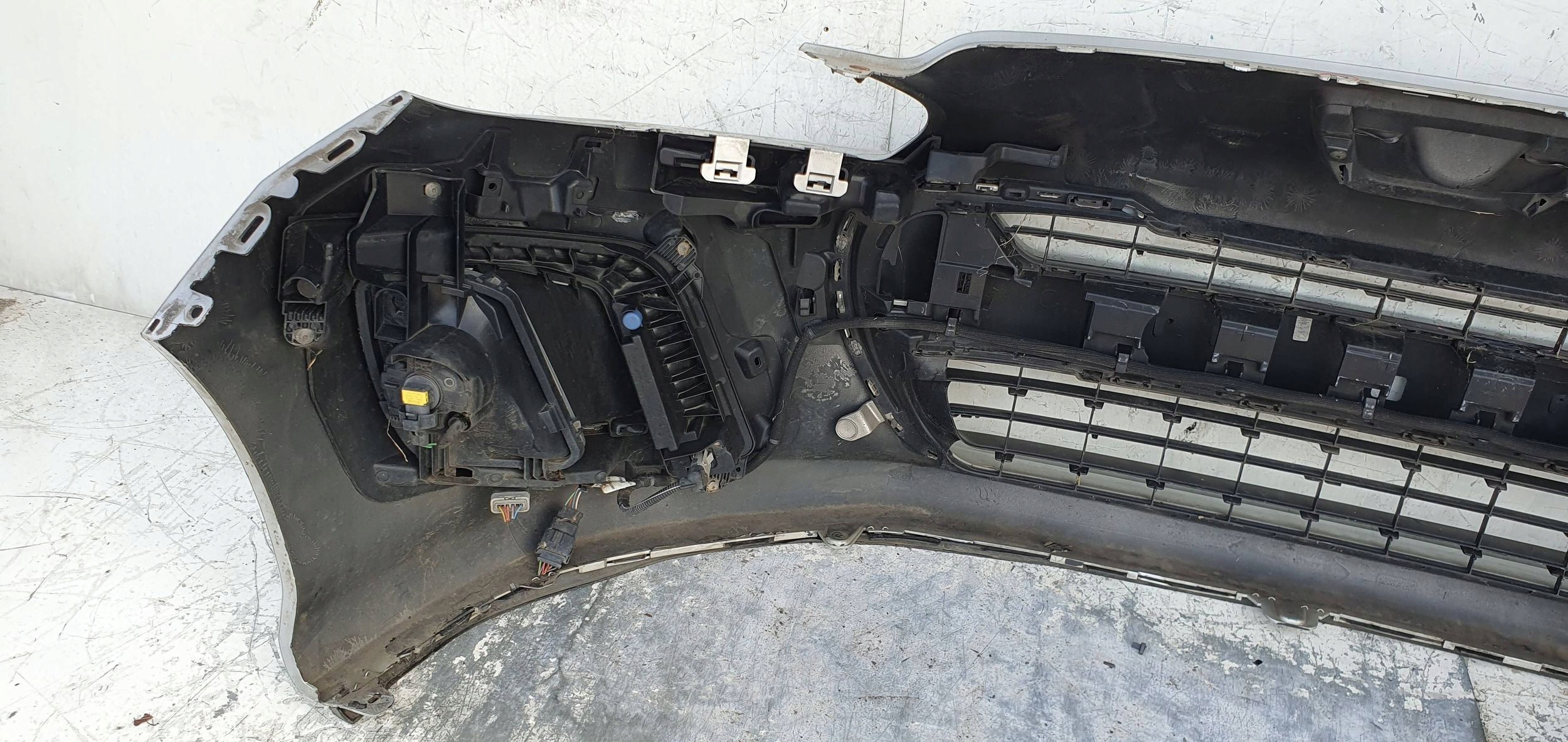 Peugeot 308 T7 LIFT LED PREDNÝ NÁRAZNÍK