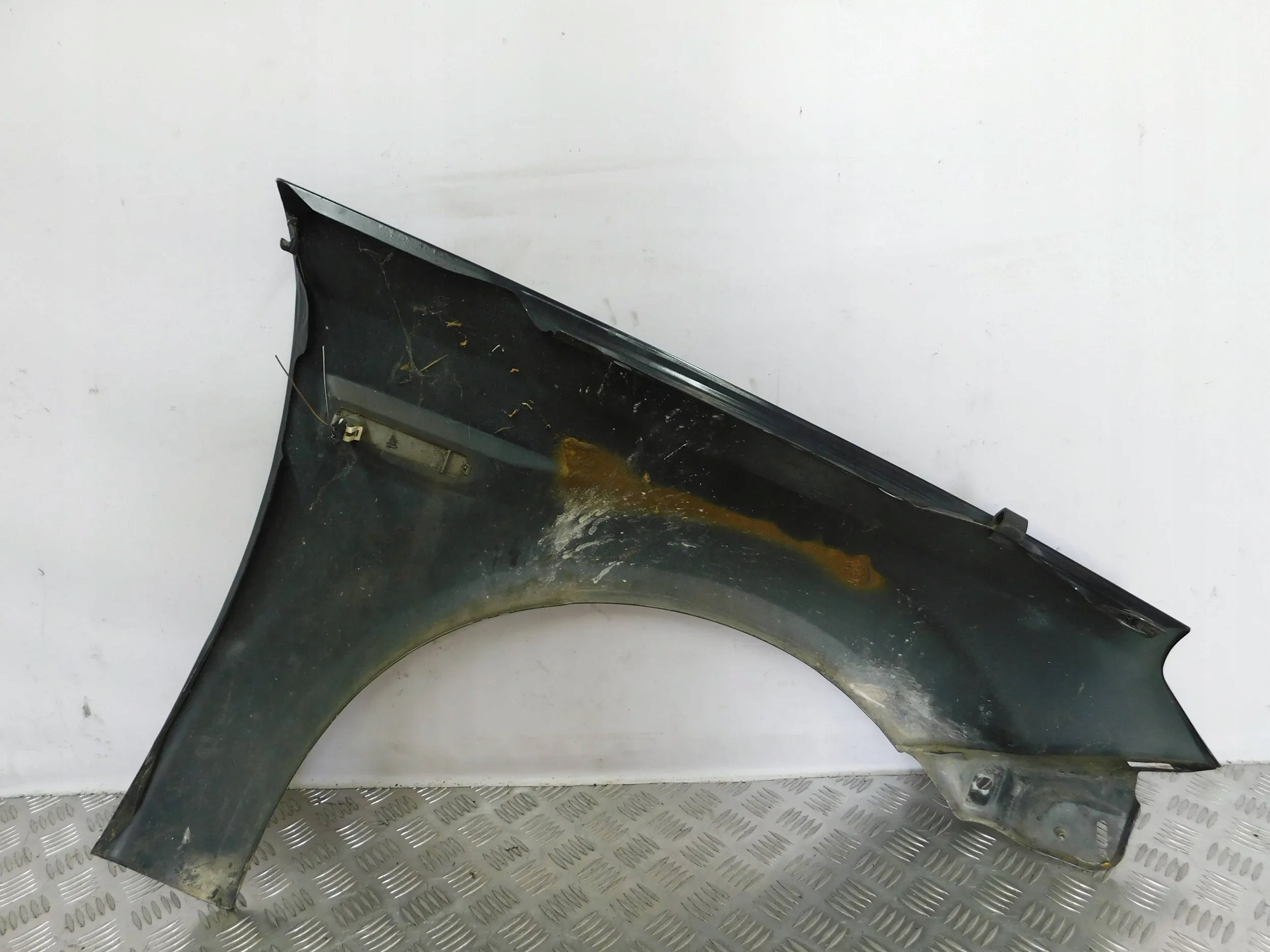 BLATNIK PREDNÝ LAVY OPEL TIGRA B