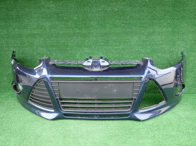 FORD FOCUS MK3 III 10-14 PREDNÝ NÁRAZNÍK
