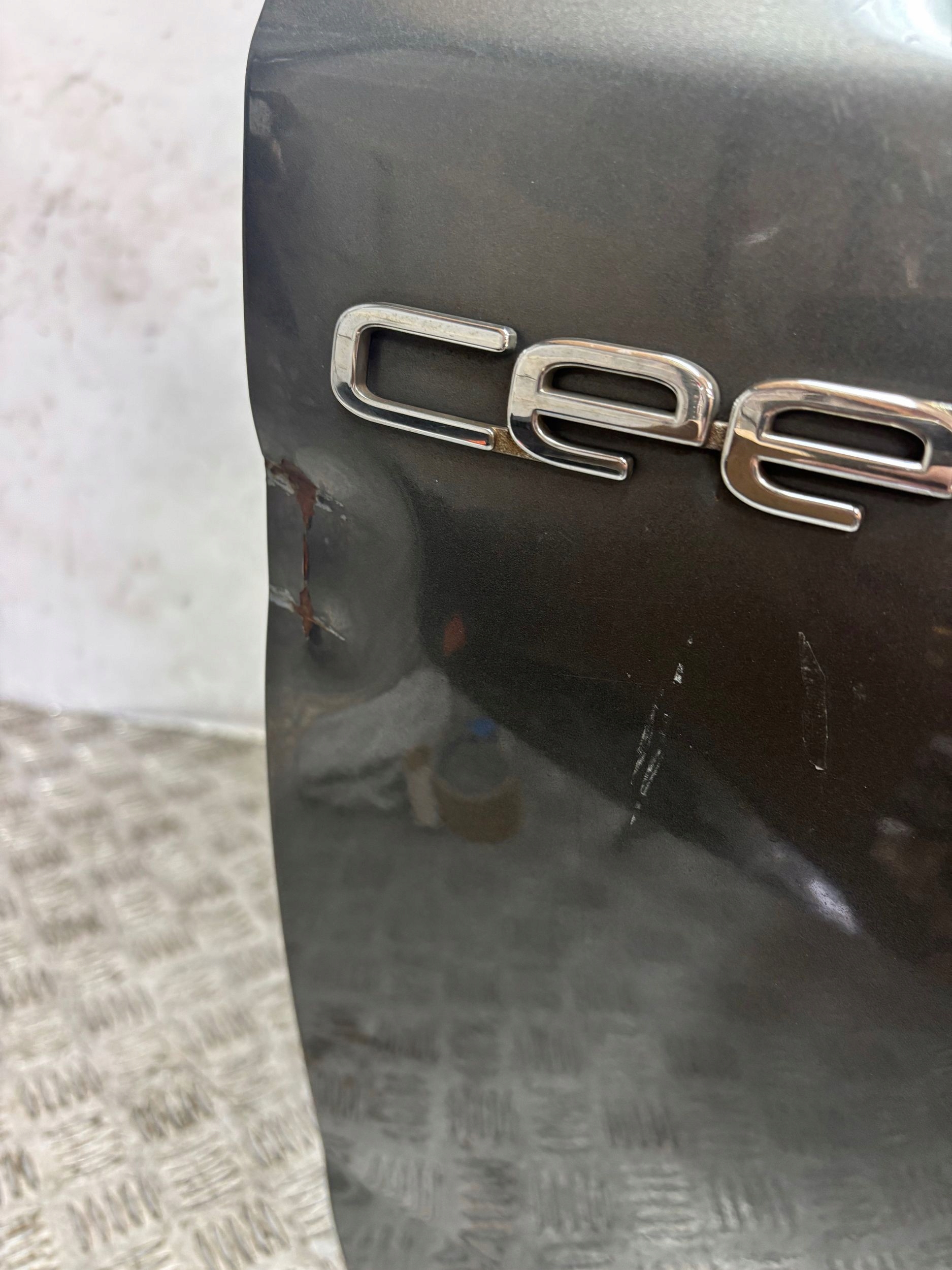 ZADNÁ KAPOTA KIA CEED I KOMBI 06-12