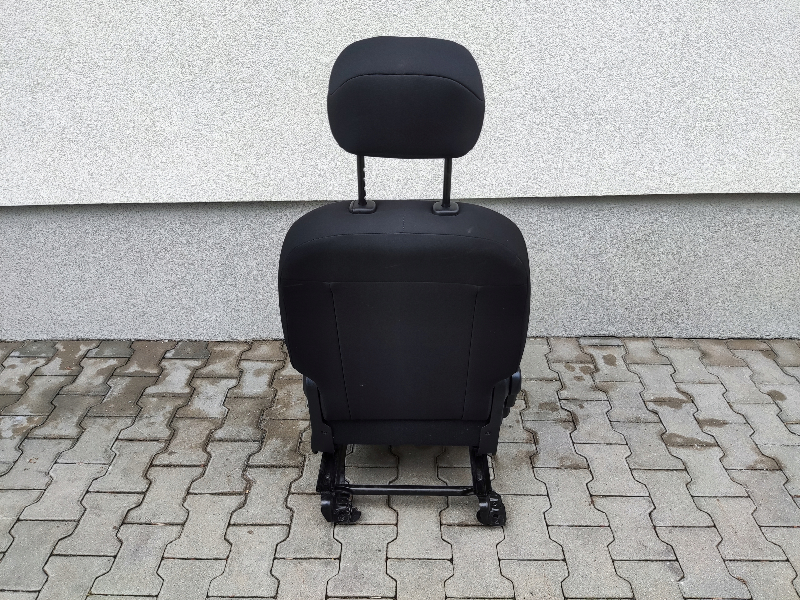 FOTEL PRAVÝ PREDNÝ POD VOLANT  CITROEN BERLINGO PARTNER III 2008-2018