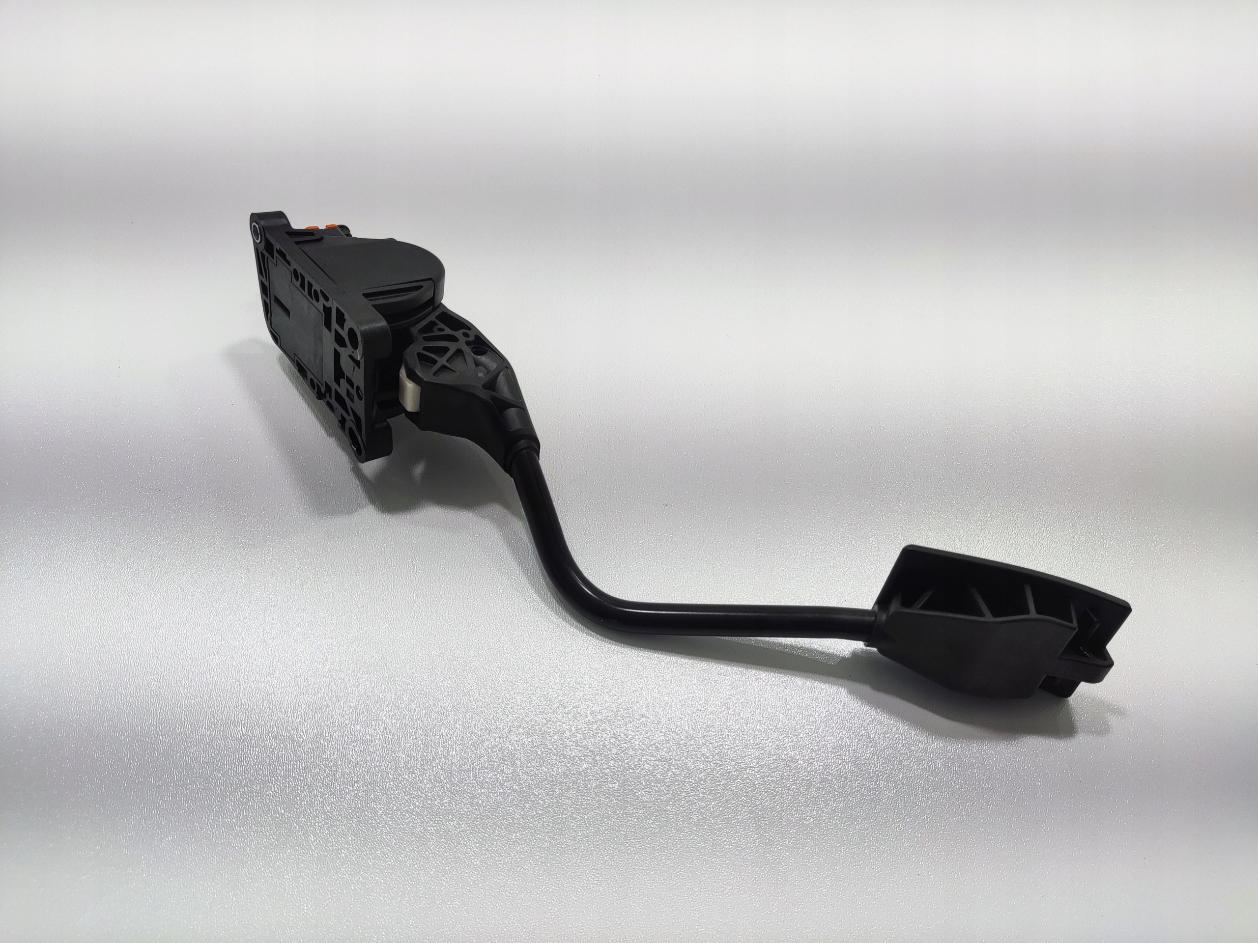 PLYNOVY PEDAL PEUGEOT 508 I RXH HYBRID 9686212980 2010-2014