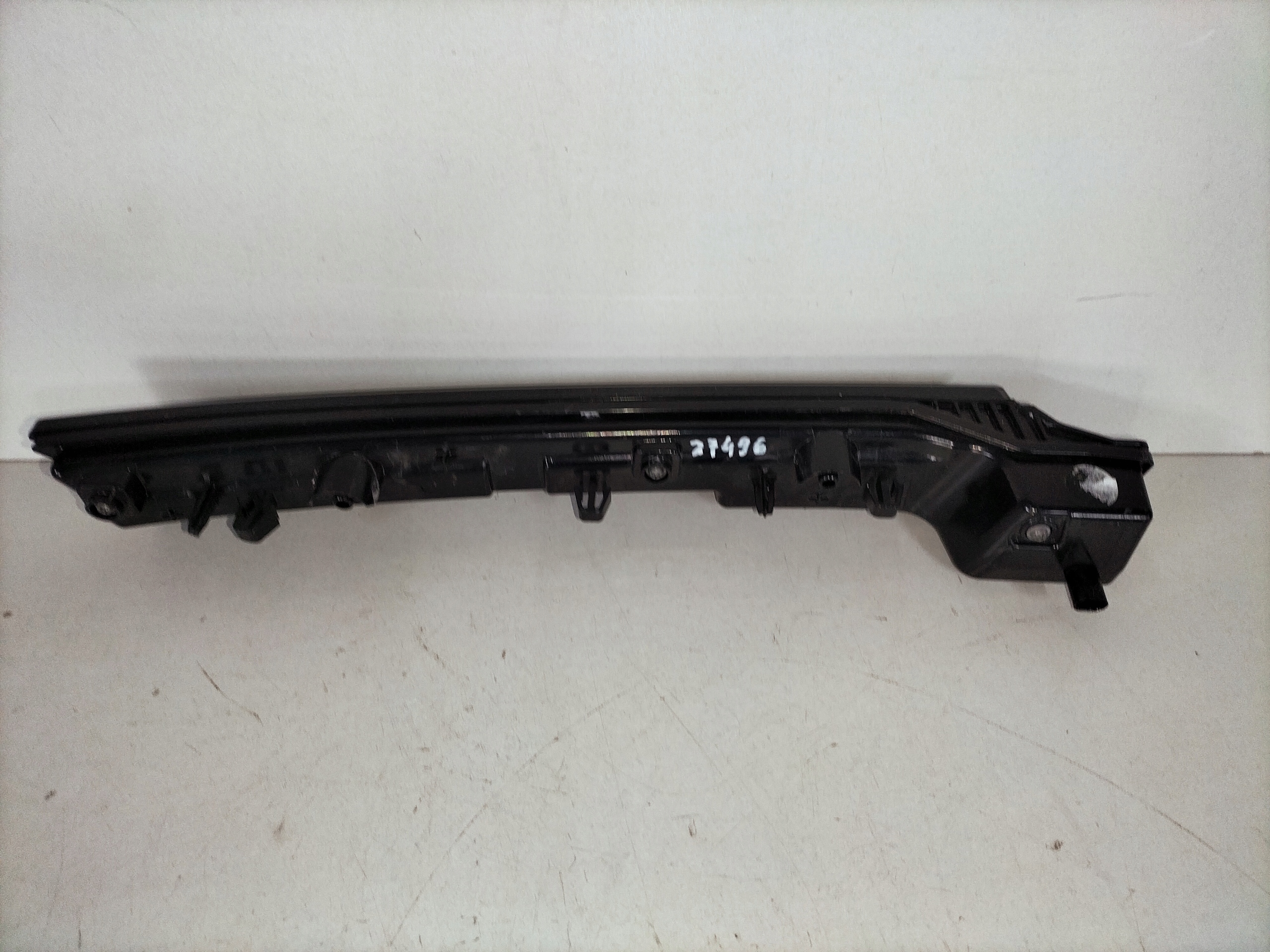 ĽAVÉ PREDNÉ SVETLO LED DRL VW ID4 20-