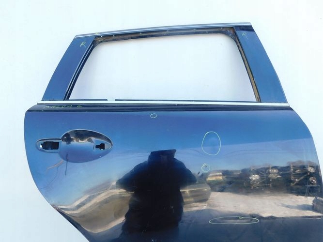 MAZDA 6 KOMBI 12-18 PRAVE ZADNE DVERE