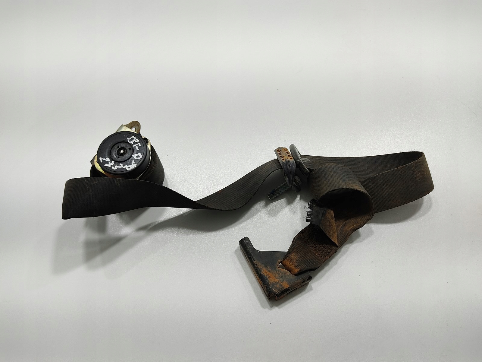 PRAVY PREDNY BEZPECNOSTNY PÁS DEFENDER 615237500A 2007-14
