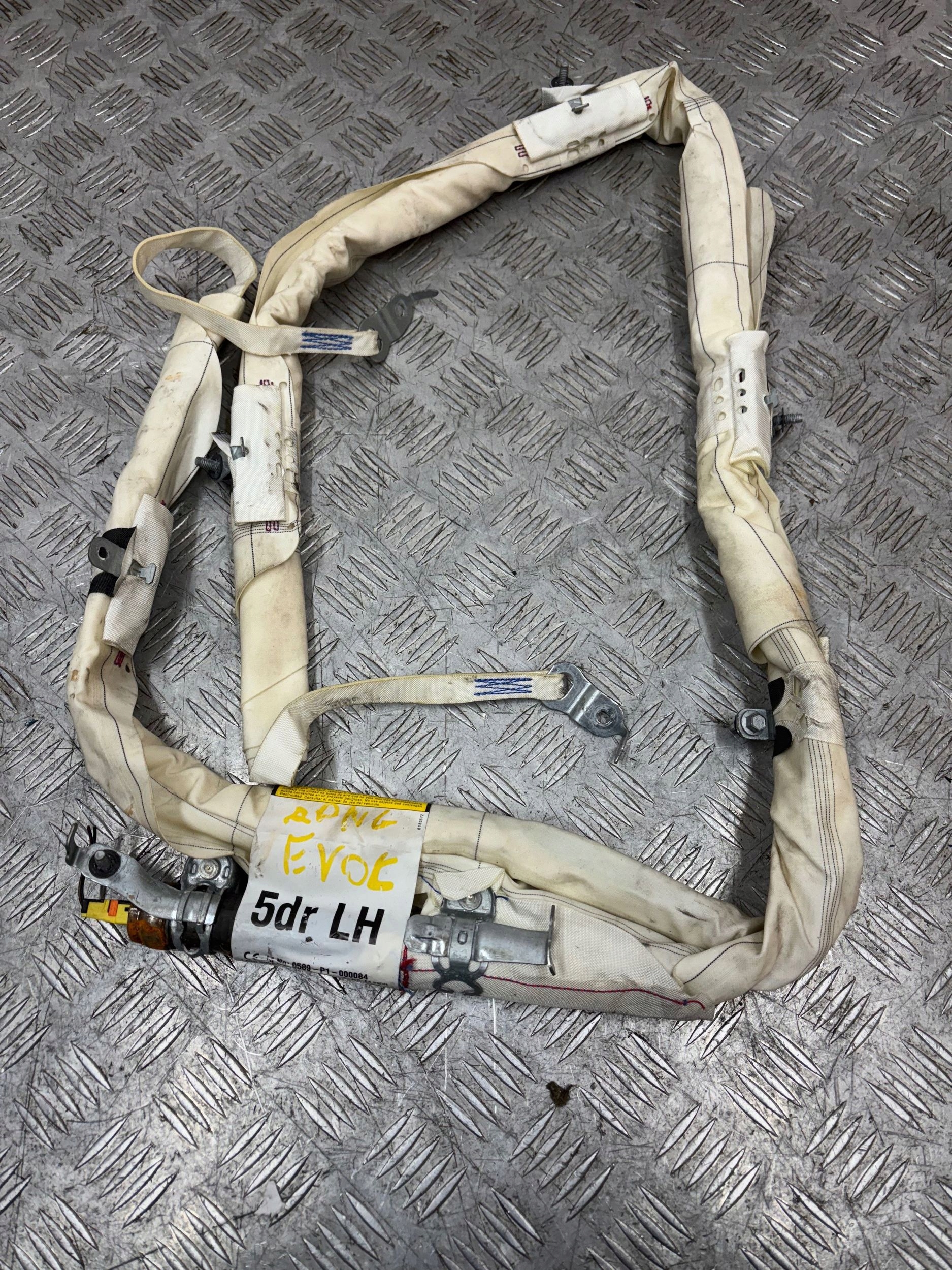 LAVY STROPNY AIRBAG LAND ROVER EVOQUE