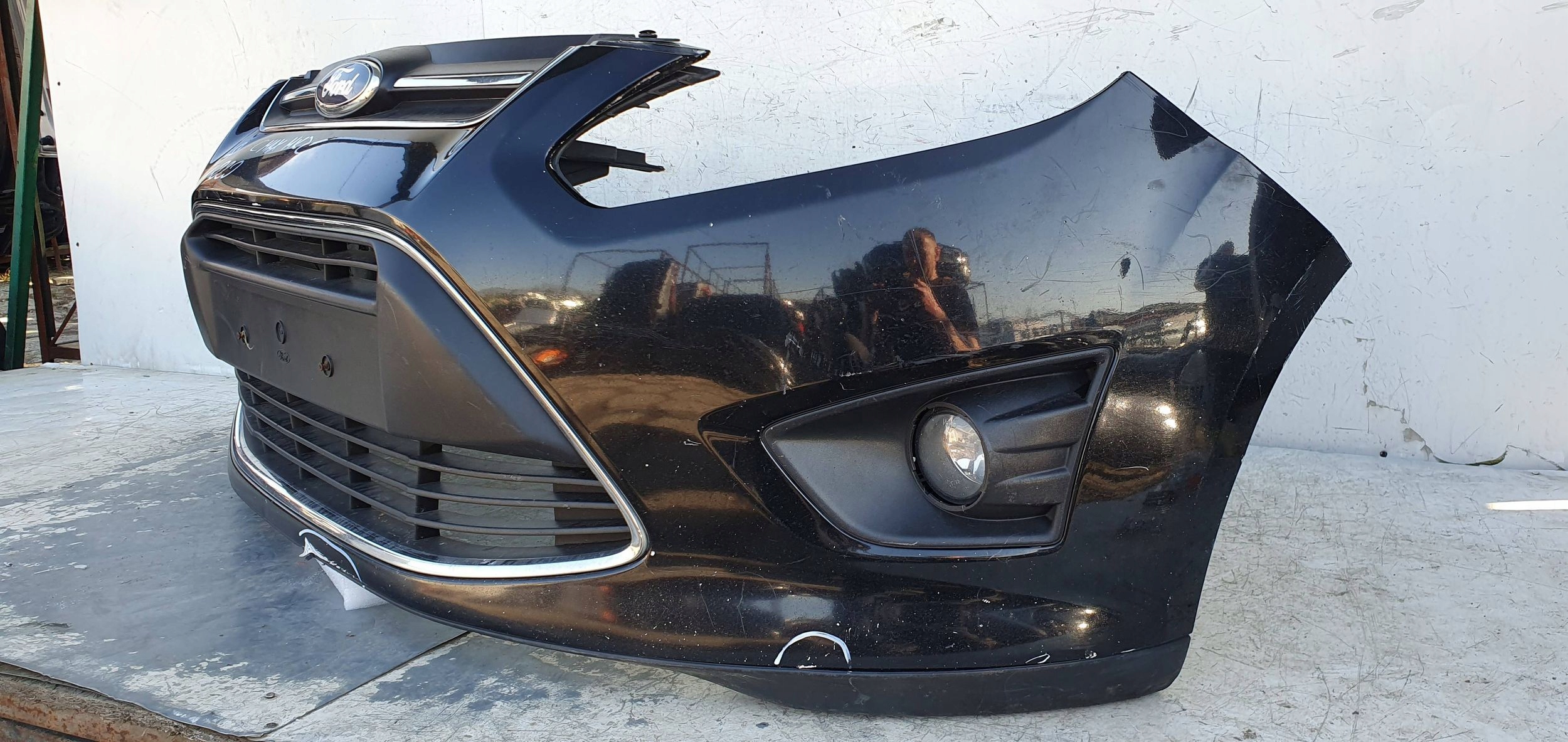 Ford C-MAX MK2 -015 PREDNÝ NÁRAZNÍK