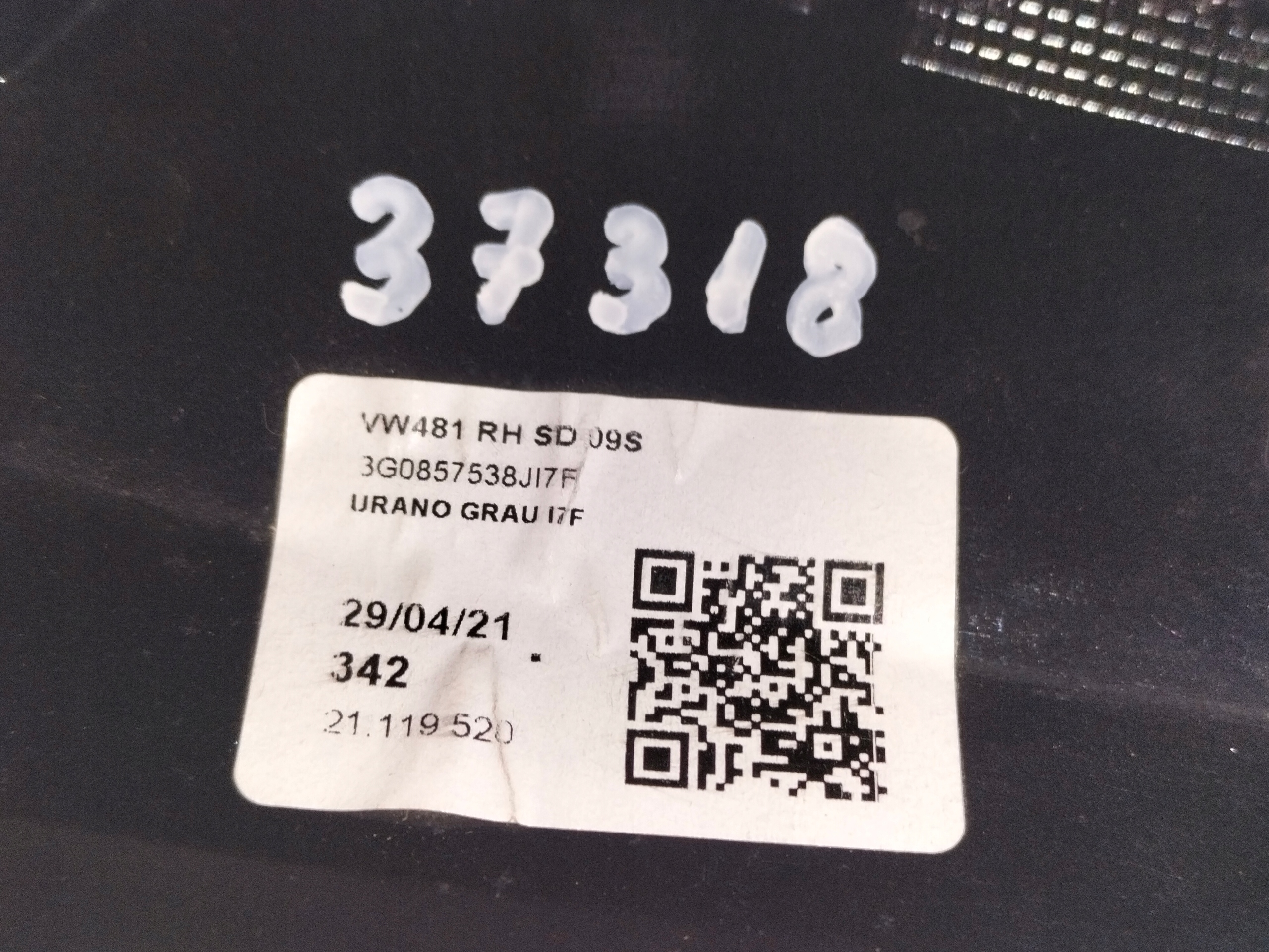 OBAL PRAVÉHO ZRKADLA VW PASSAT B8 14-