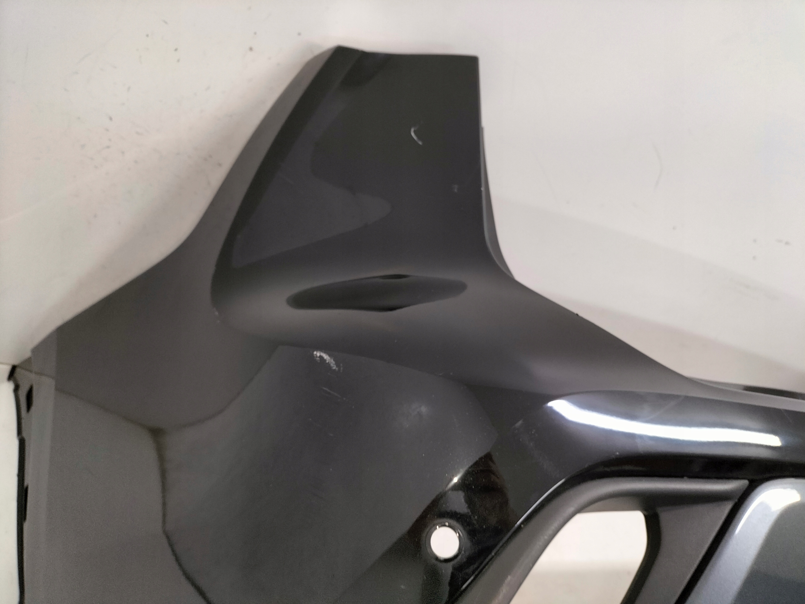 ZADNÝ NÁRAZNÍK TOYOTA HIGHLANDER IV 19-